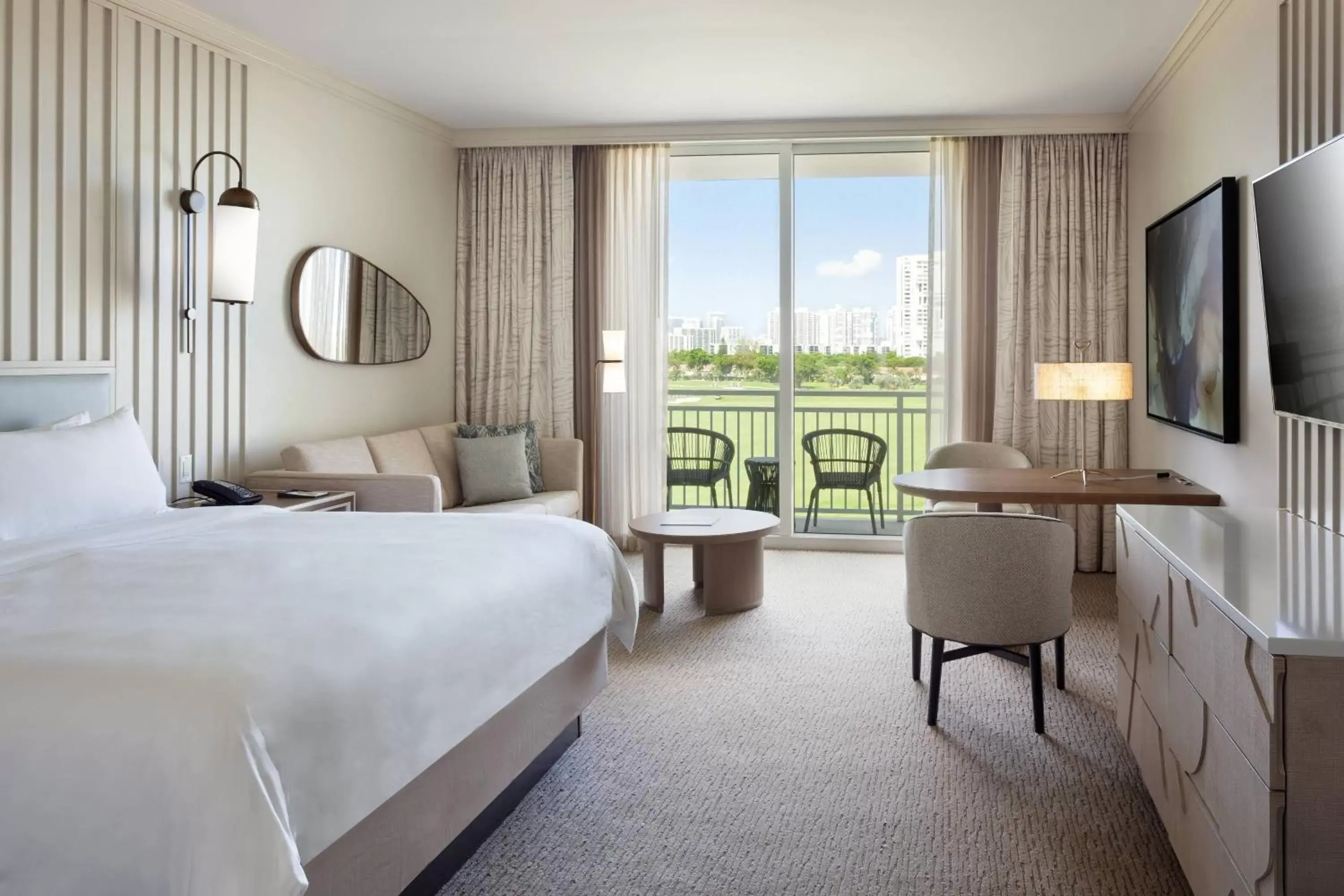 Ocean View King, Guest room, 1 King, Sofa bed, Ocean view in JW Marriott Miami Turnberry Resort & Spa