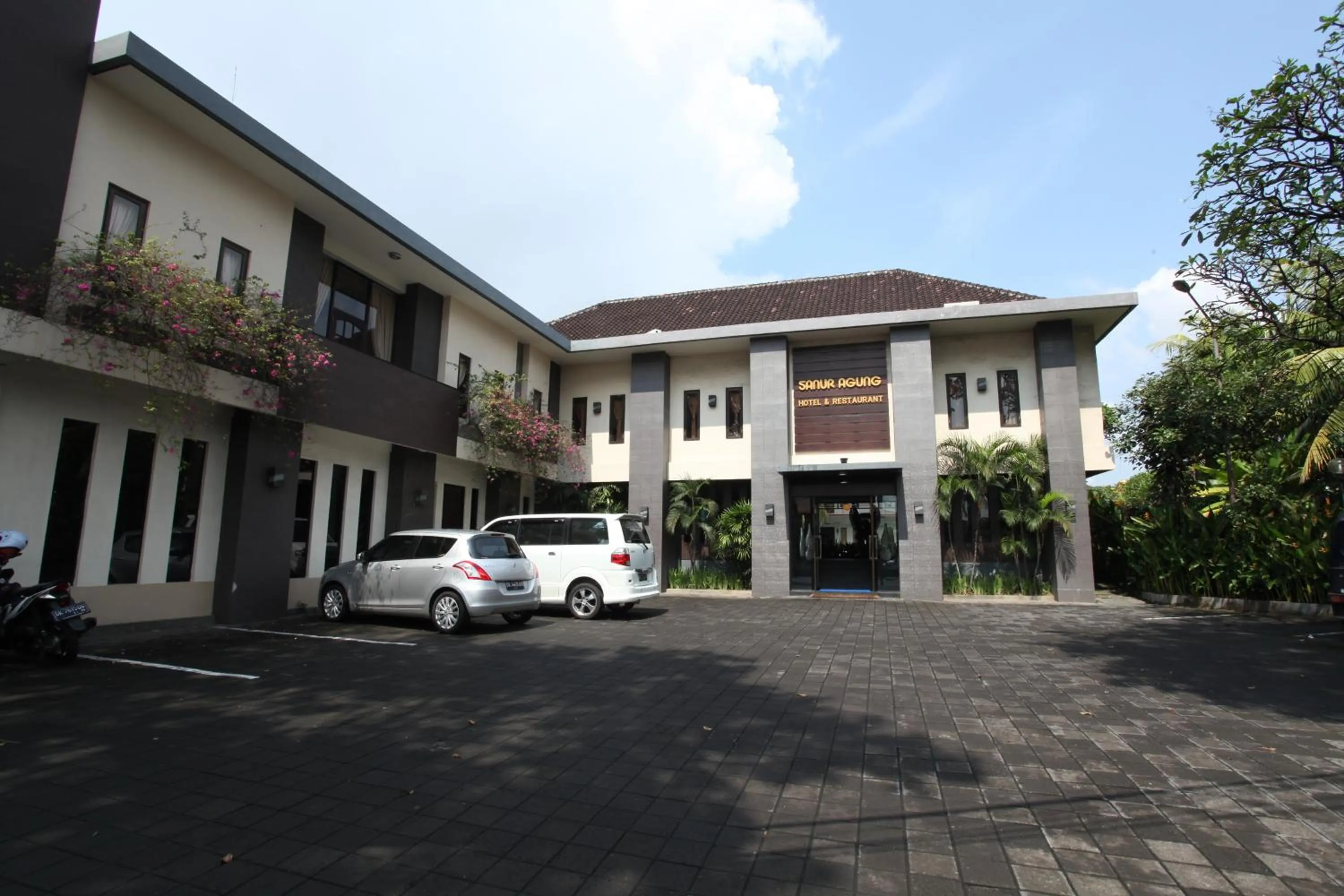 Facade/entrance in Sanur Agung Hotel