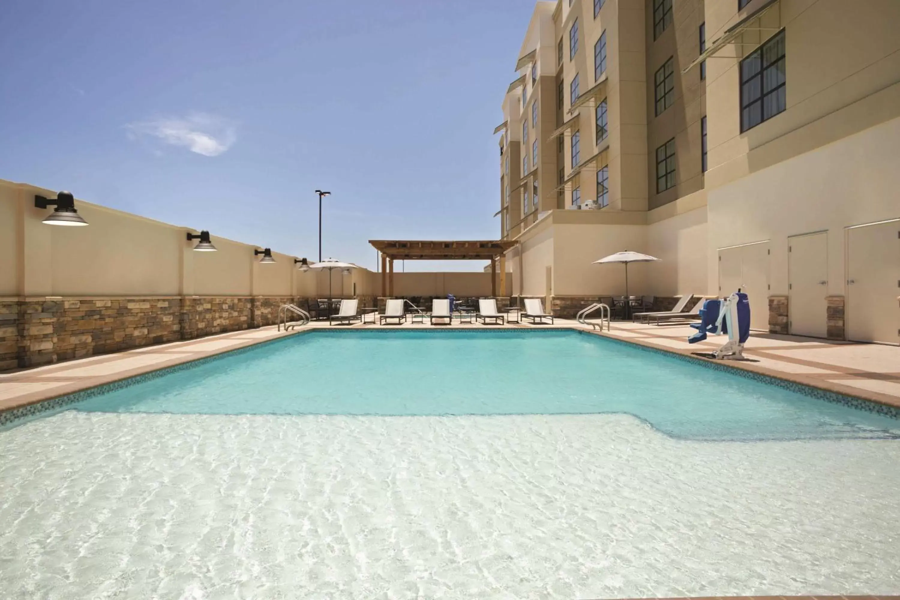 Pool view, Swimming Pool in Embassy Suites by Hilton McAllen Convention Center