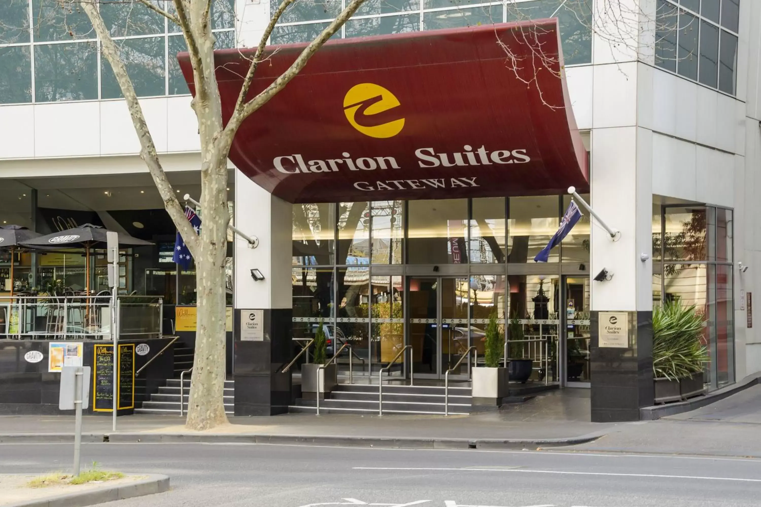 Property building in Clarion Suites Gateway