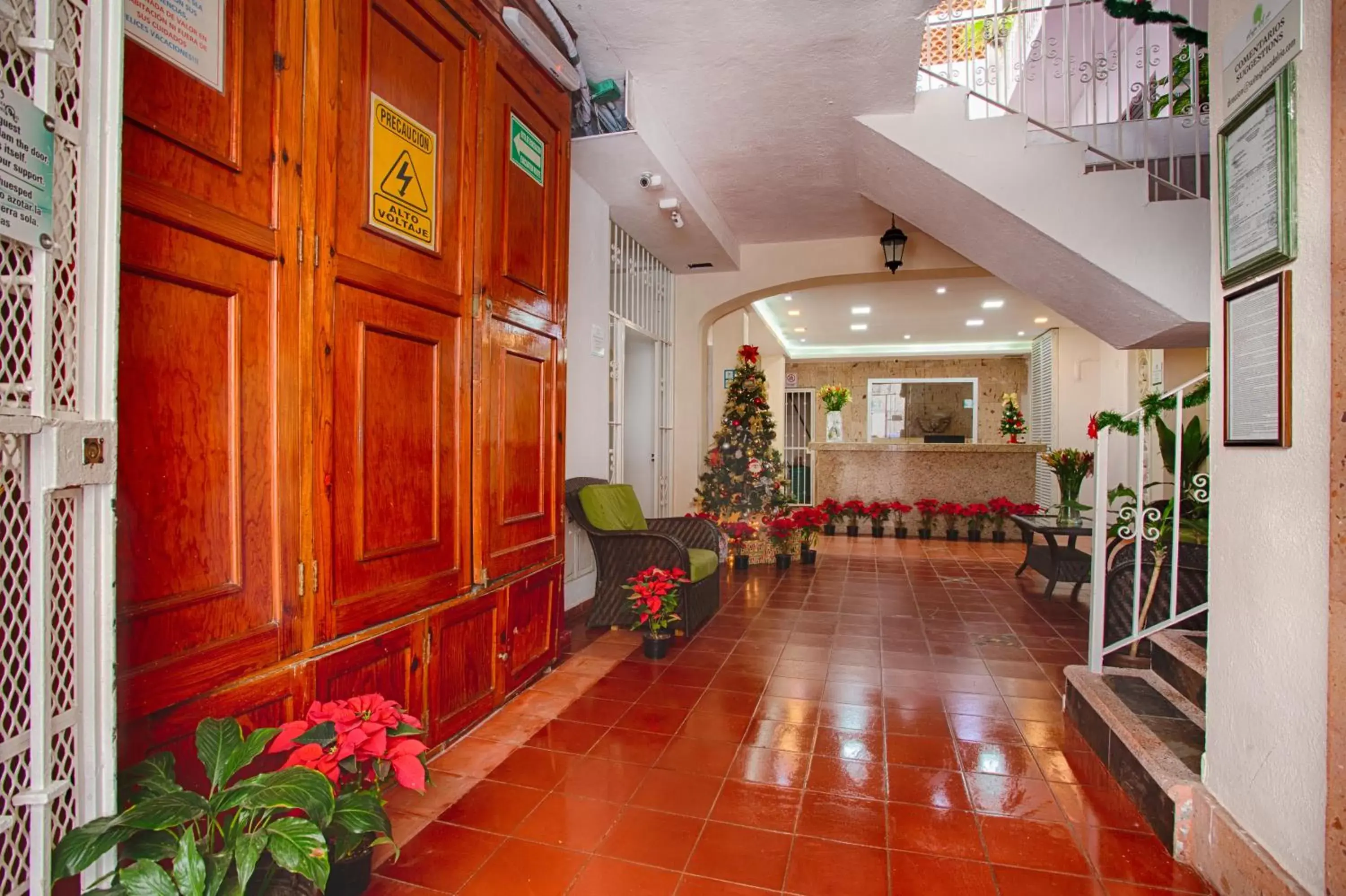 Facade/entrance in Suites Plaza del Rio - Family Hotel Malecón Centro