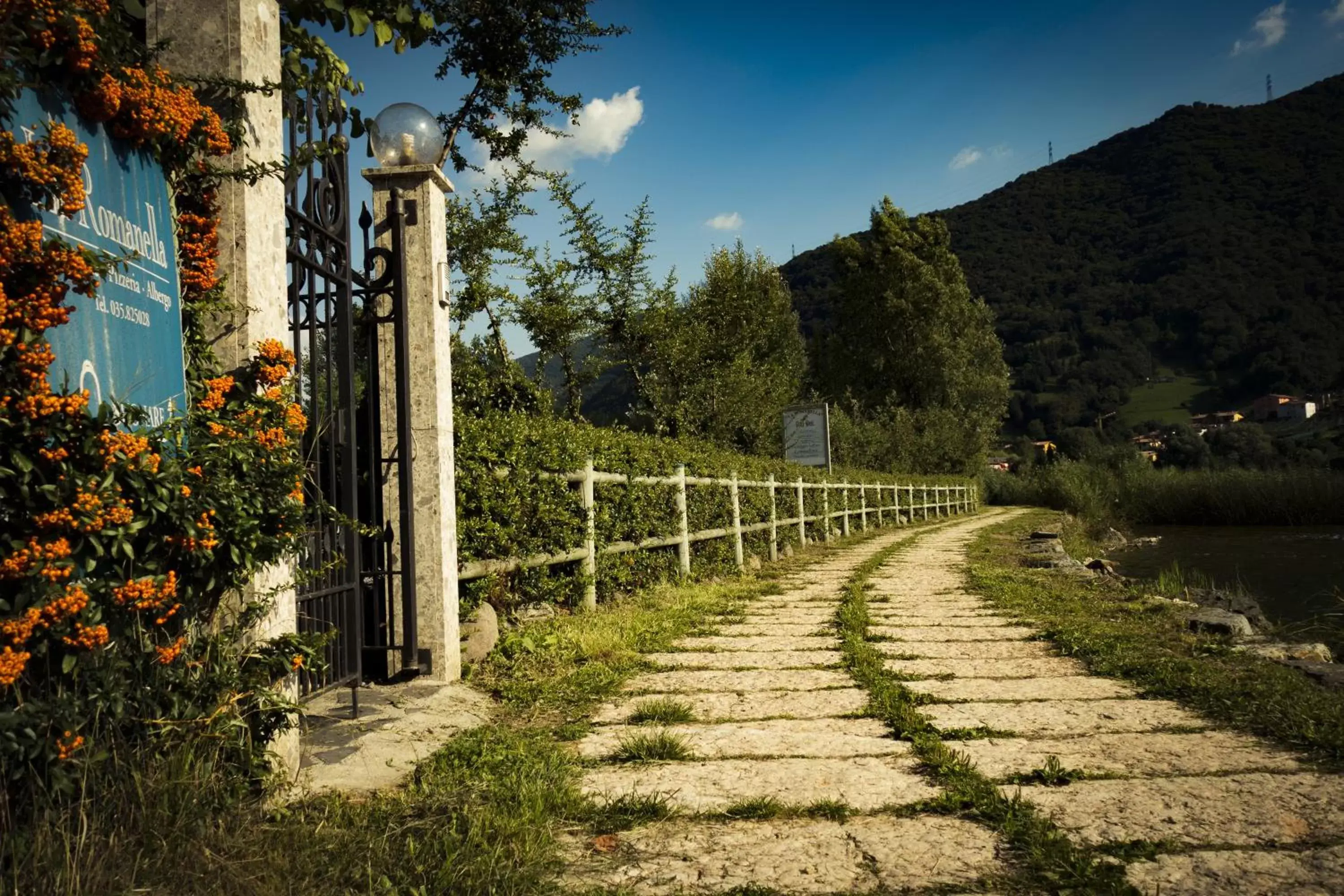 Lake view, Garden in Albergo La Romanella