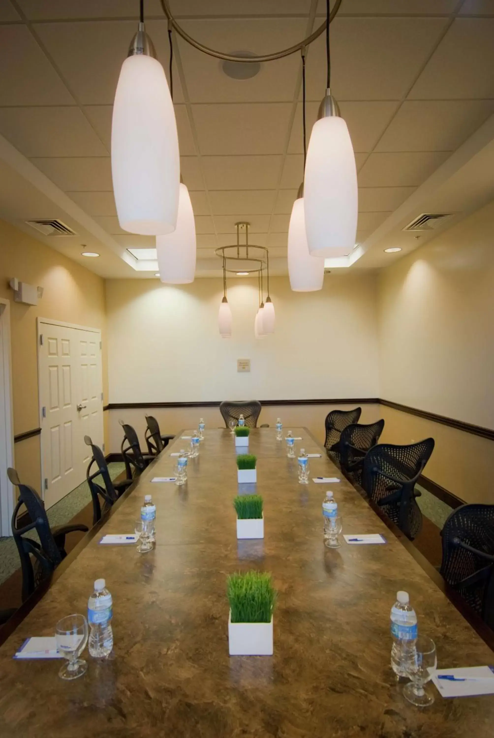 Meeting/conference room in Hilton Garden Inn Dulles North