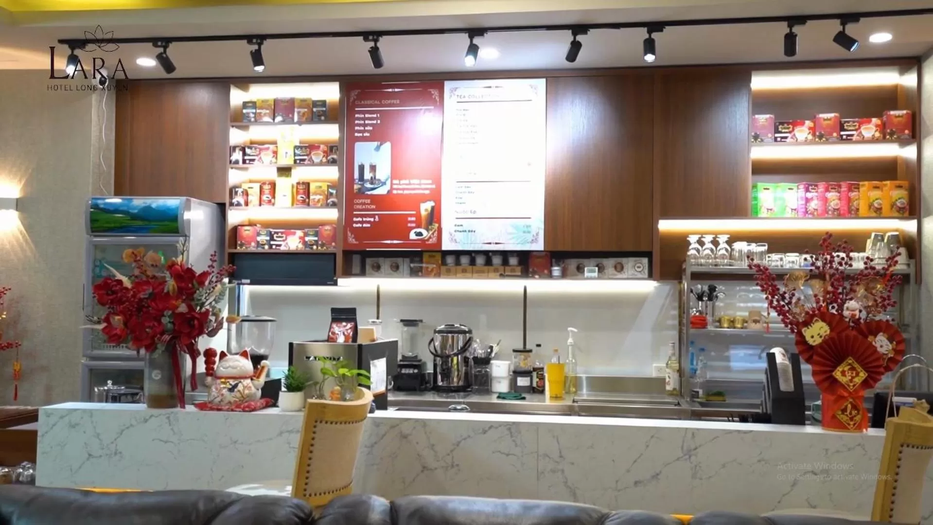 Lounge or bar in LARA HOTEL LONG XUYÊN