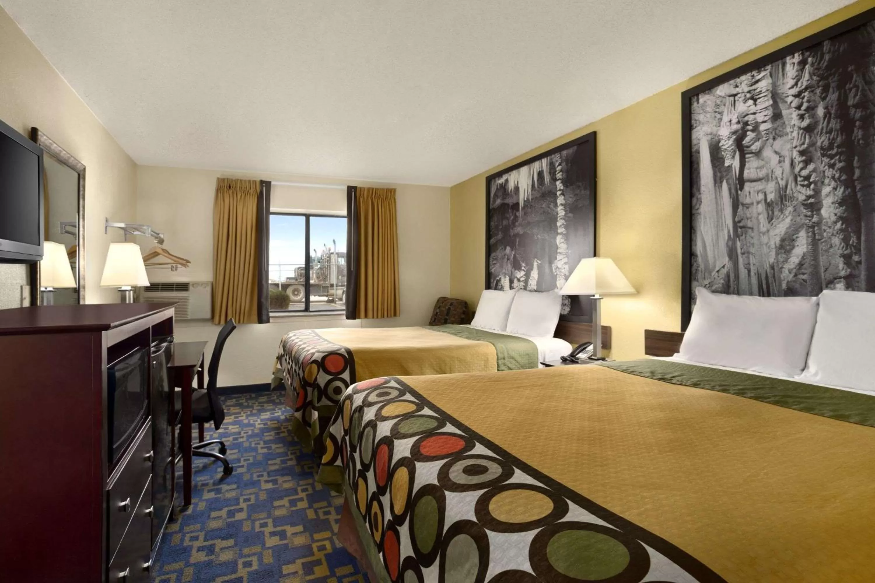 On site, Bed in Super 8 by Wyndham Carlsbad