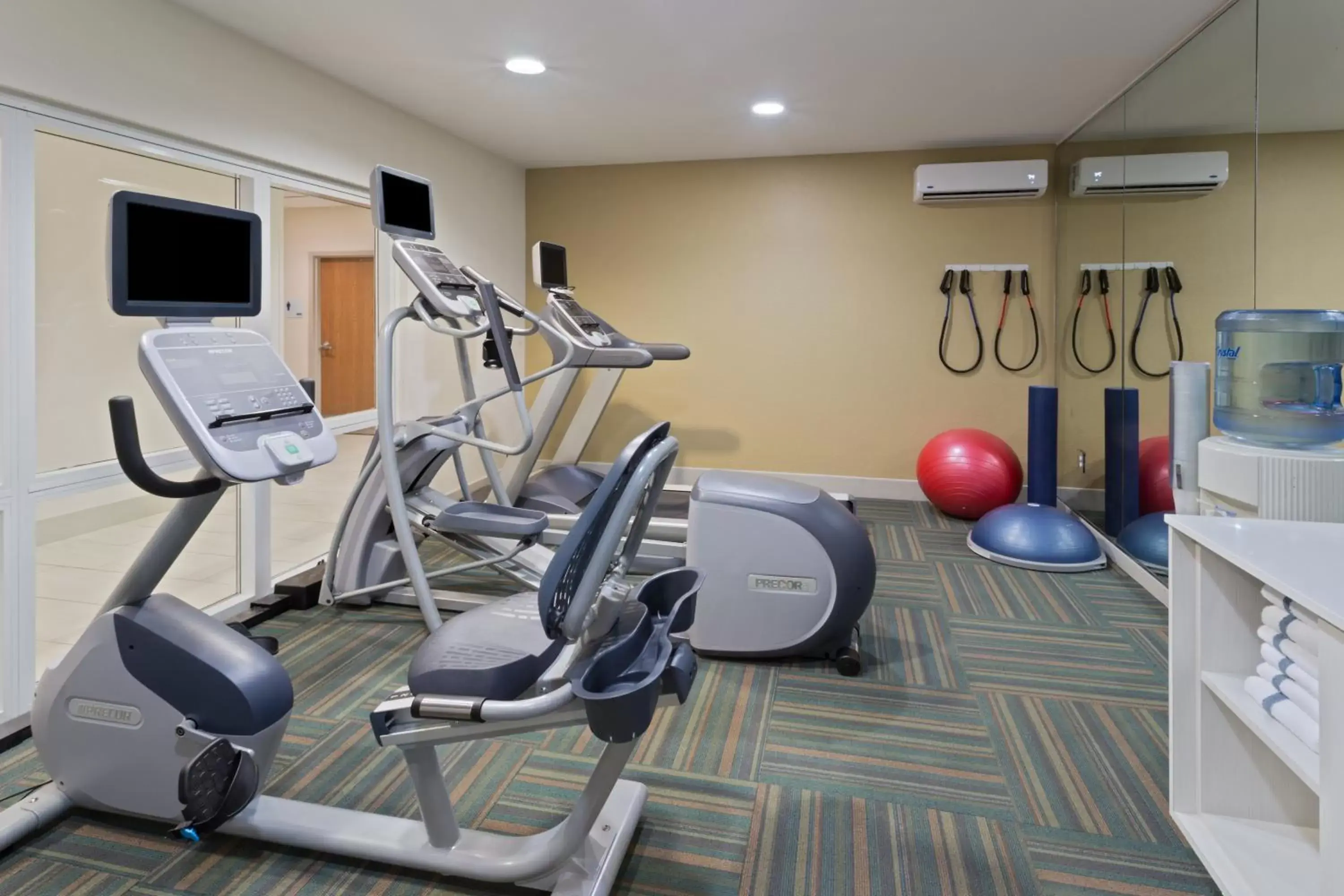 Fitness centre/facilities, Fitness Center/Facilities in Holiday Inn Express & Suites Tavares, an IHG Hotel