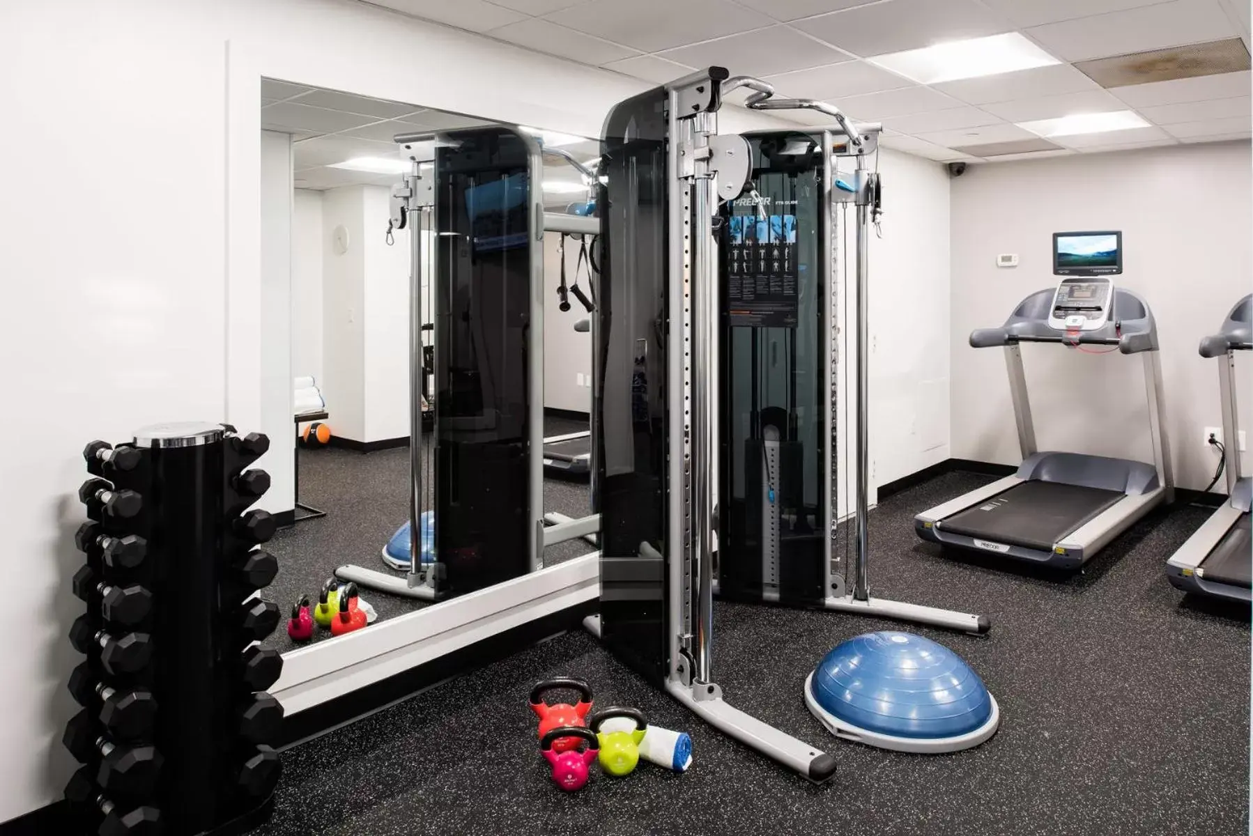 Fitness centre/facilities in Phoenix Park Hotel Fitness centre/facilities in Phoenix Park Hotel