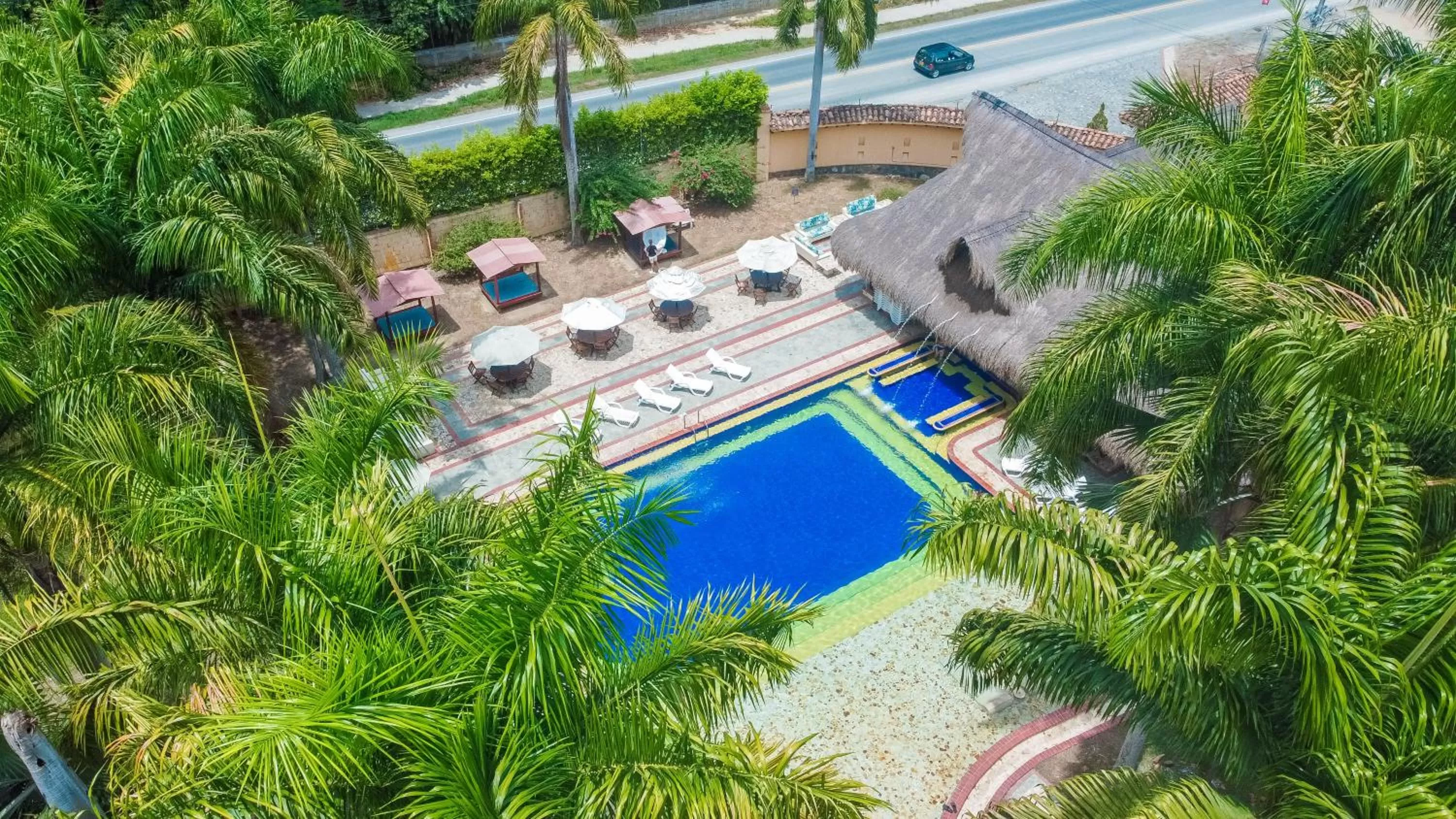 Pool view in Hotel Portón del Sol