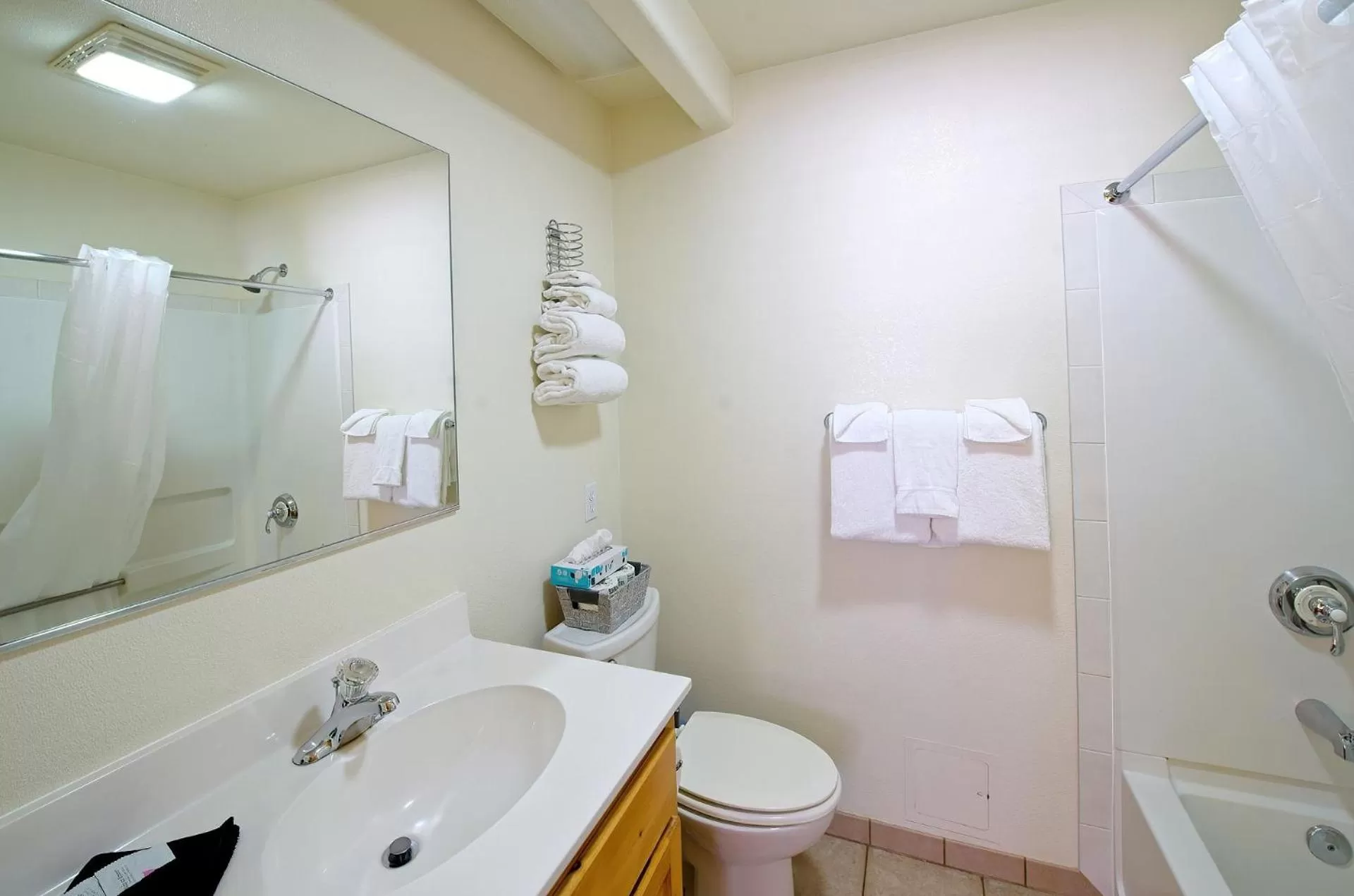 Bathroom in Sitzmark Sports Lodge