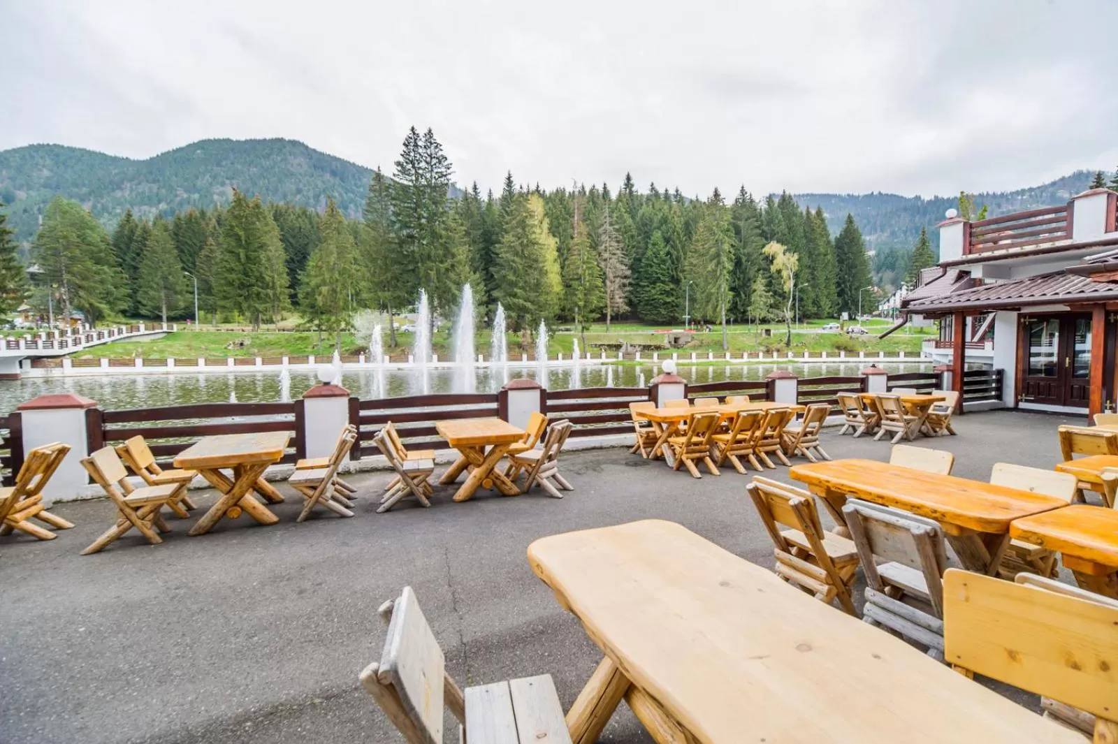 Restaurant/places to eat in Aurelius Imparatul Romanilor Hotel & SPA