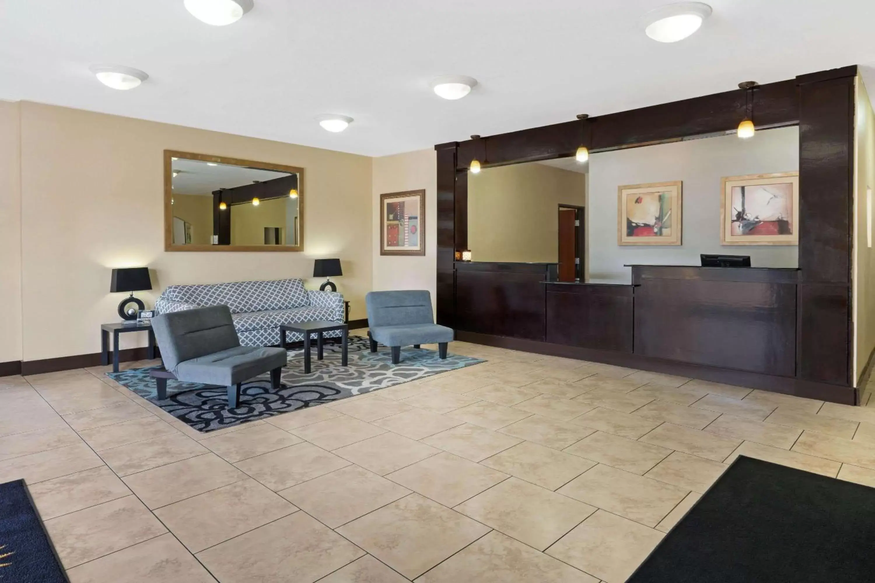 Lobby or reception in La Quinta by Wyndham Morgan City Lobby or reception in La Quinta by Wyndham Morgan City