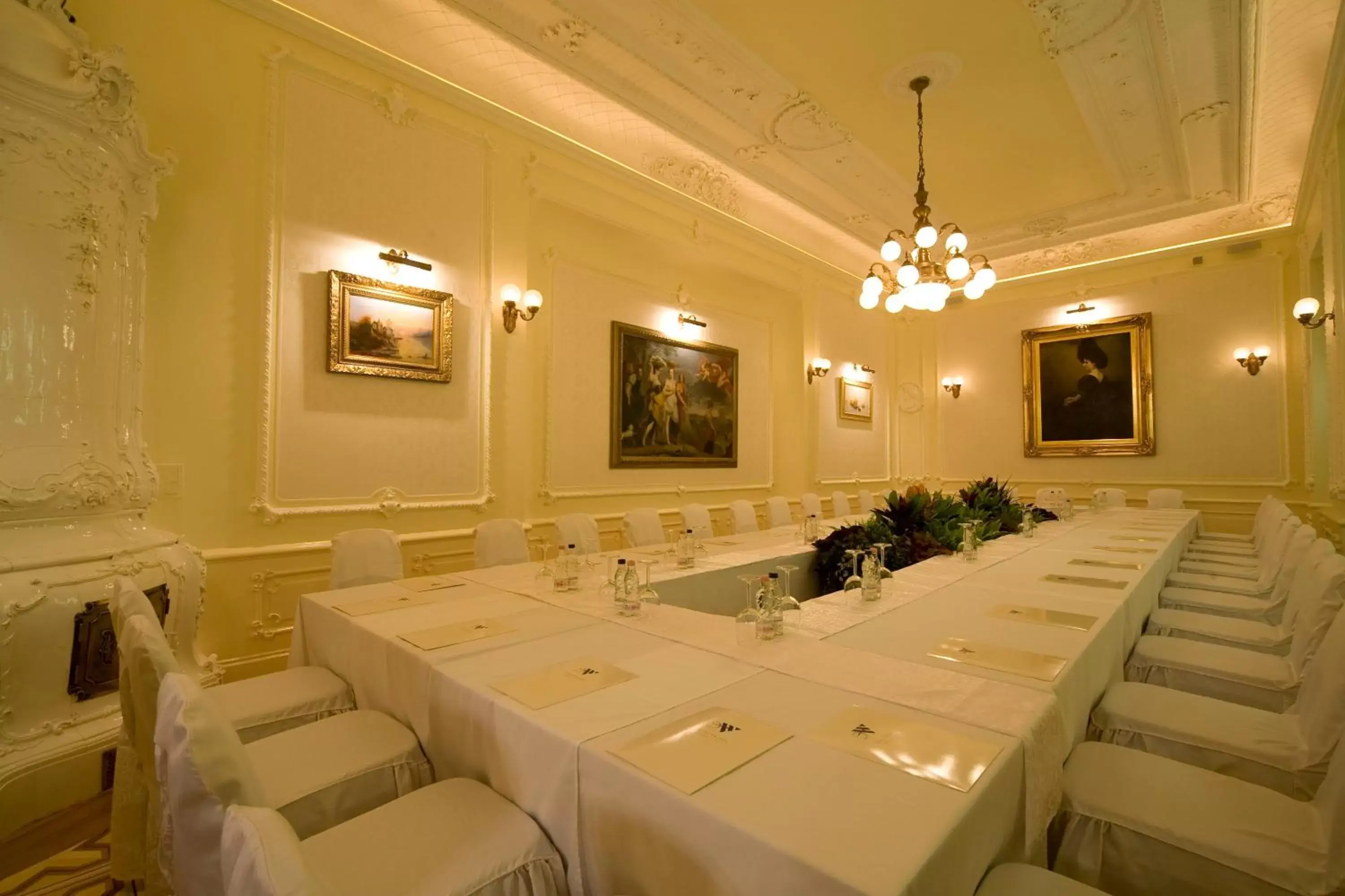 Banquet/Function facilities, Restaurant/Places to Eat in Boutique Hotel Victoria Budapest