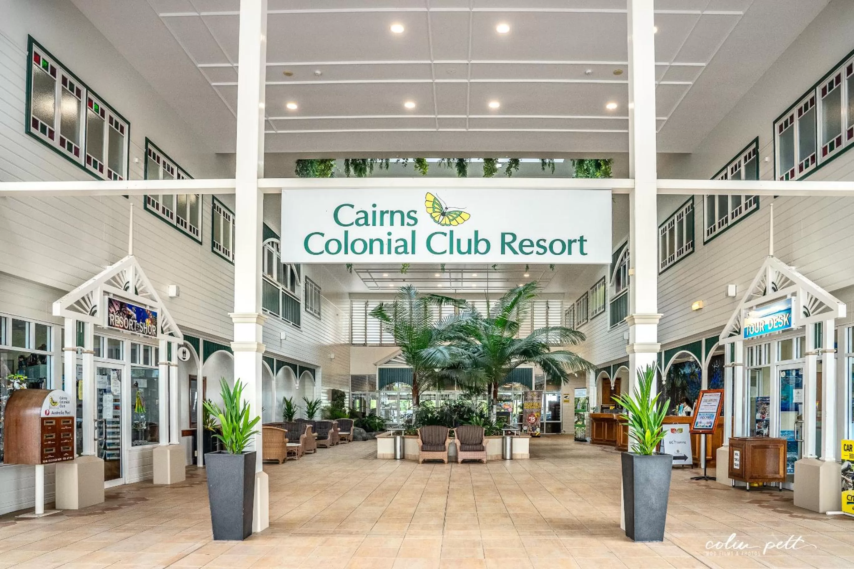 Facade/entrance in Cairns Colonial Club Resort