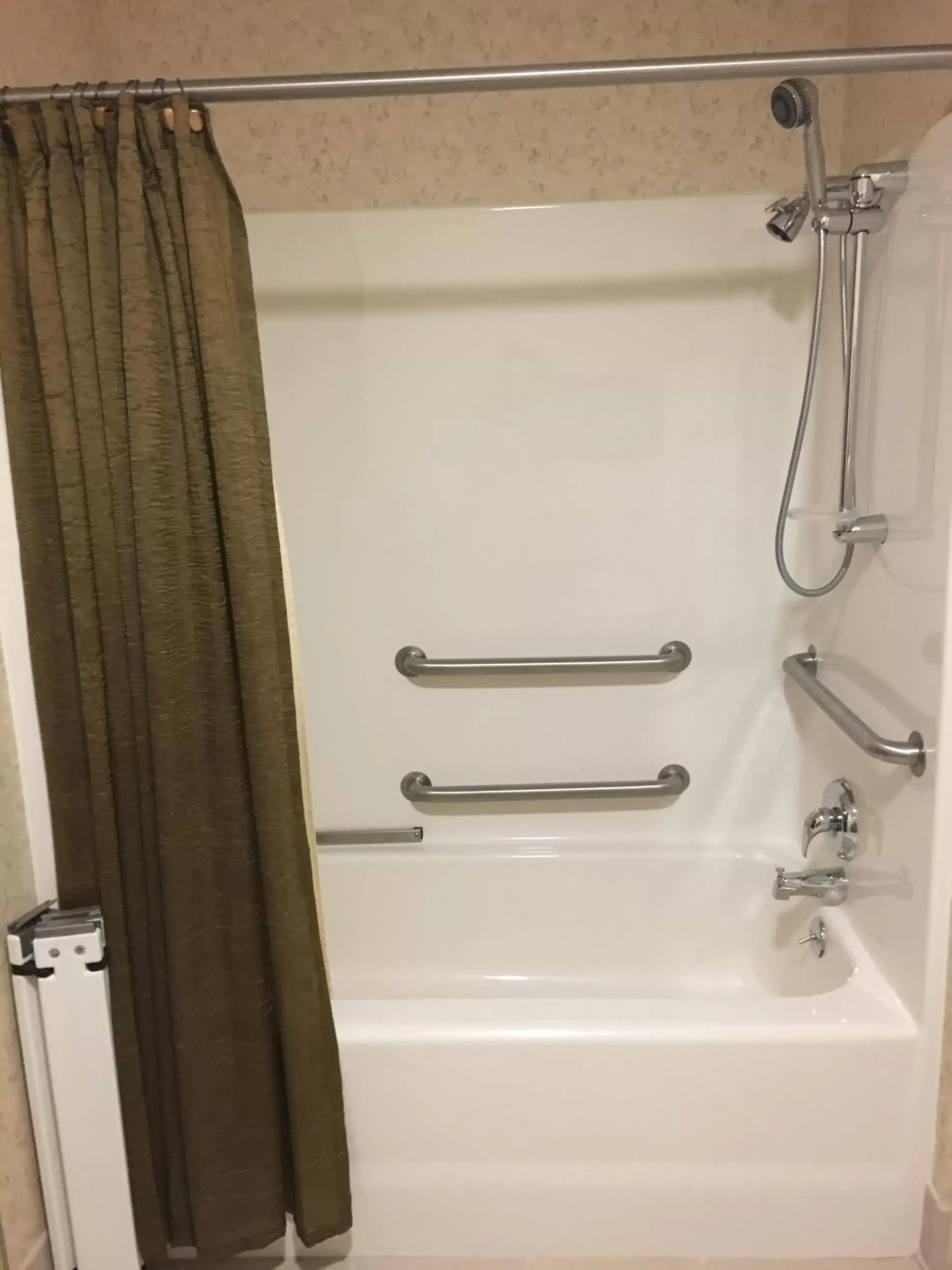 Shower, Bathroom in Grand Vista Hotel & Suites