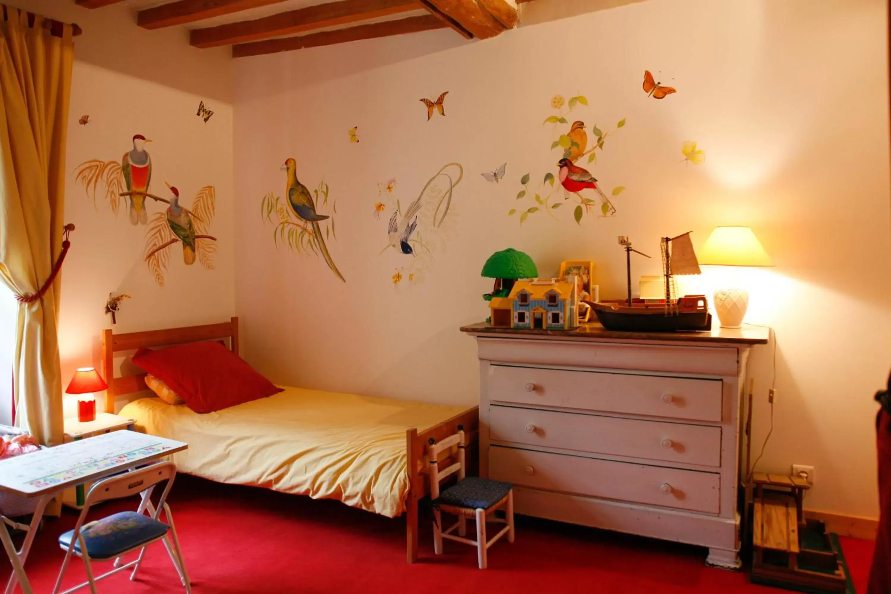 Bedroom, Bed in Chambres d'Hôtes Le Bas Manoir