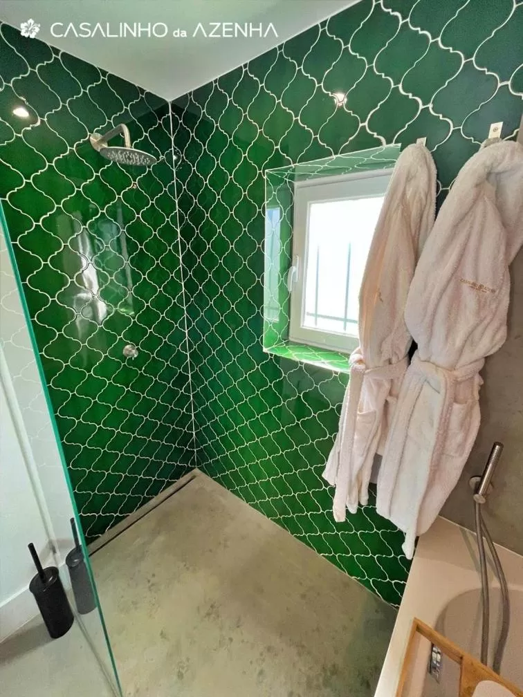 Shower in Casalinho da Azenha - Charm House