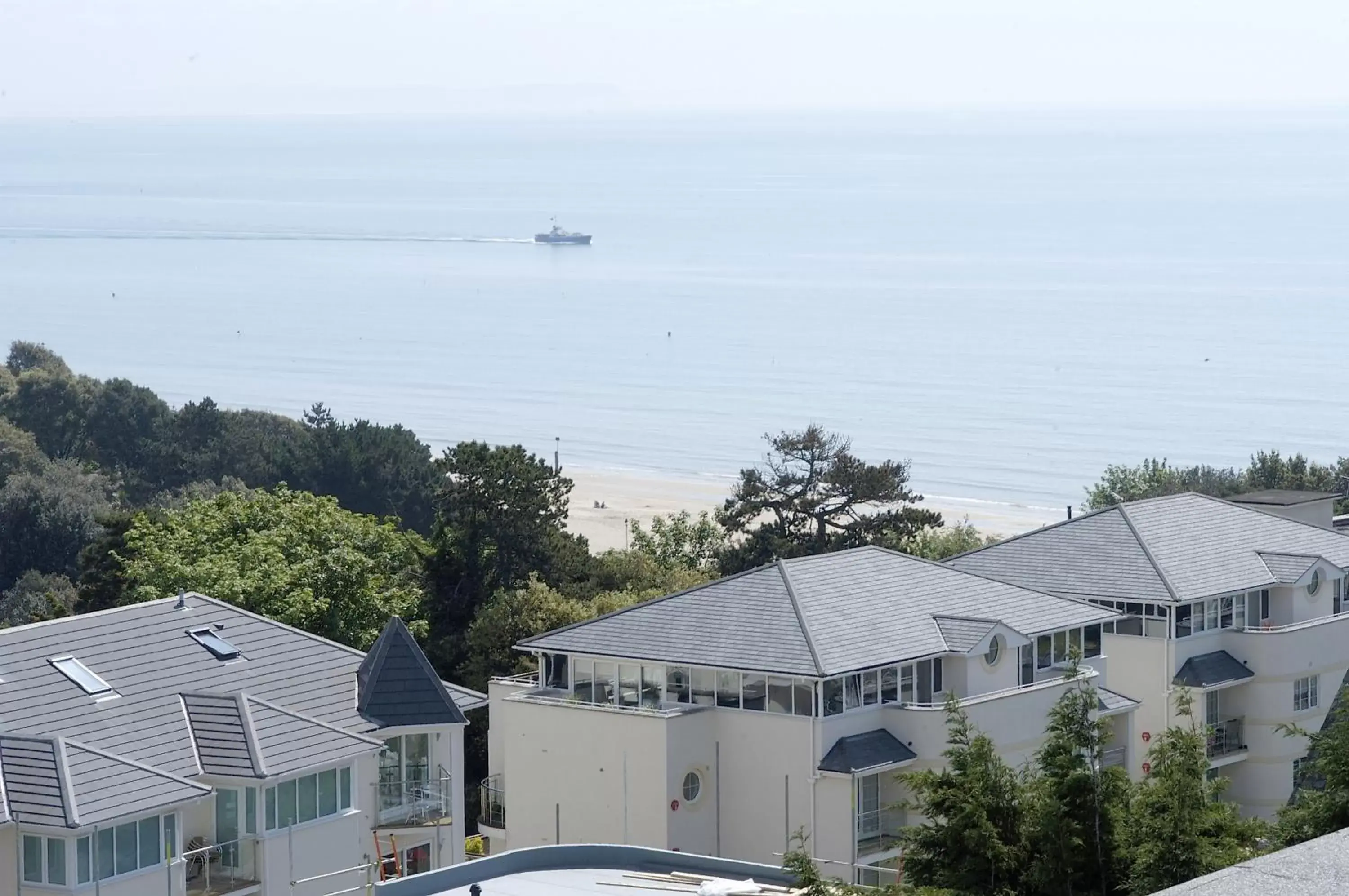 Beach, Sea View in The Riviera Hotel & Holiday Apartments Alum Chine