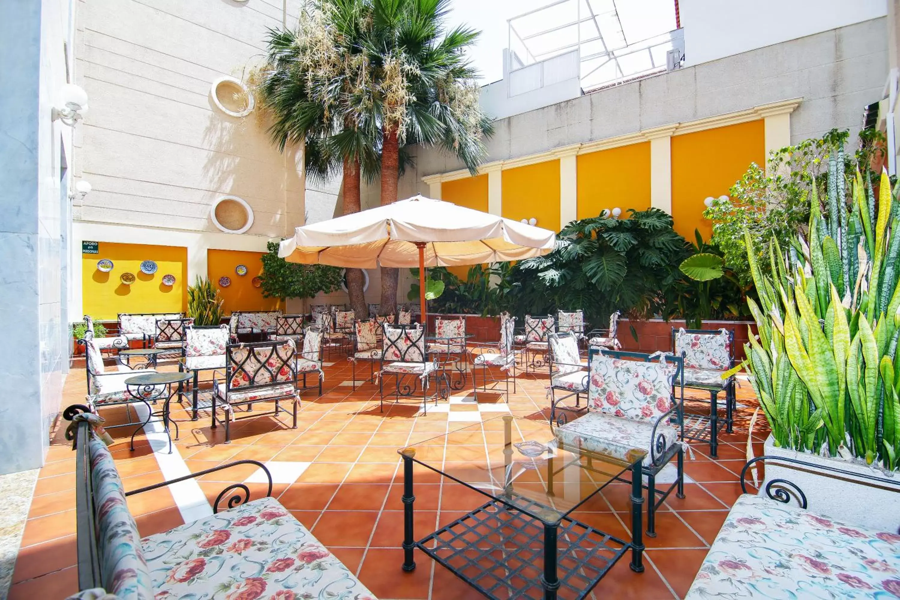 Patio, Restaurant/Places to Eat in Mainake Costa del Sol