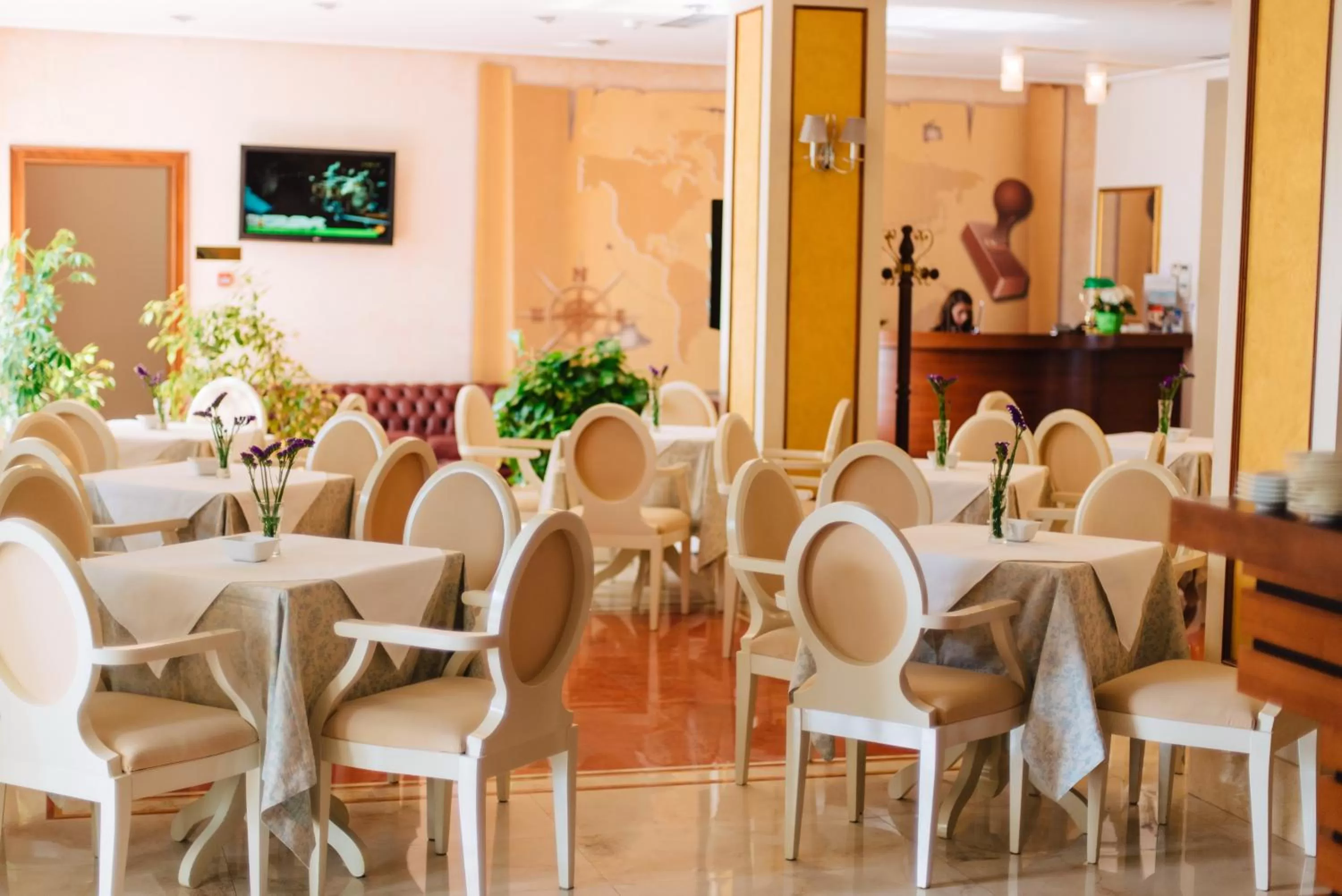 Restaurant/places to eat in Sar'Otel Boutique Hotel