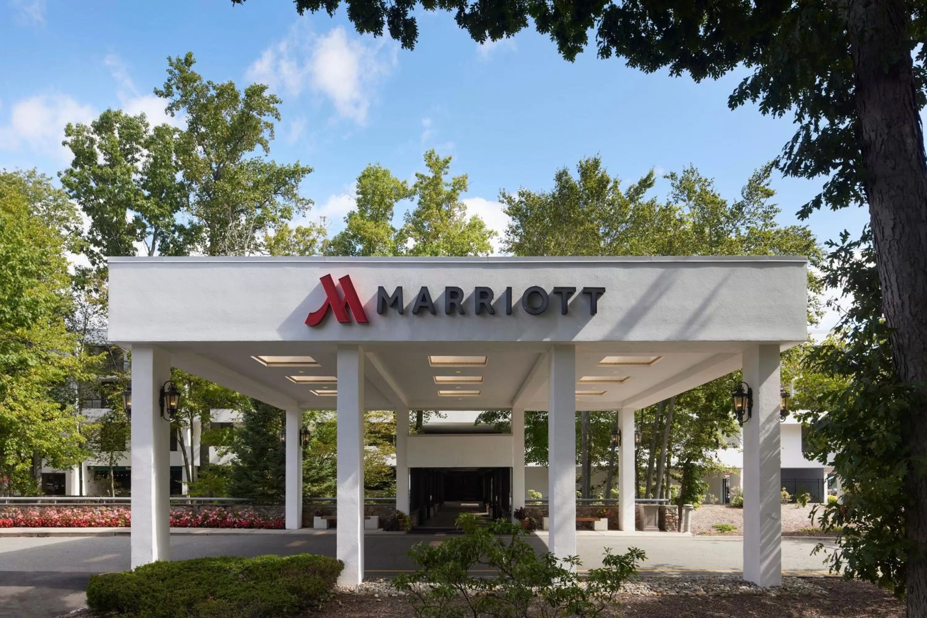 Property building in Marriott Park Ridge