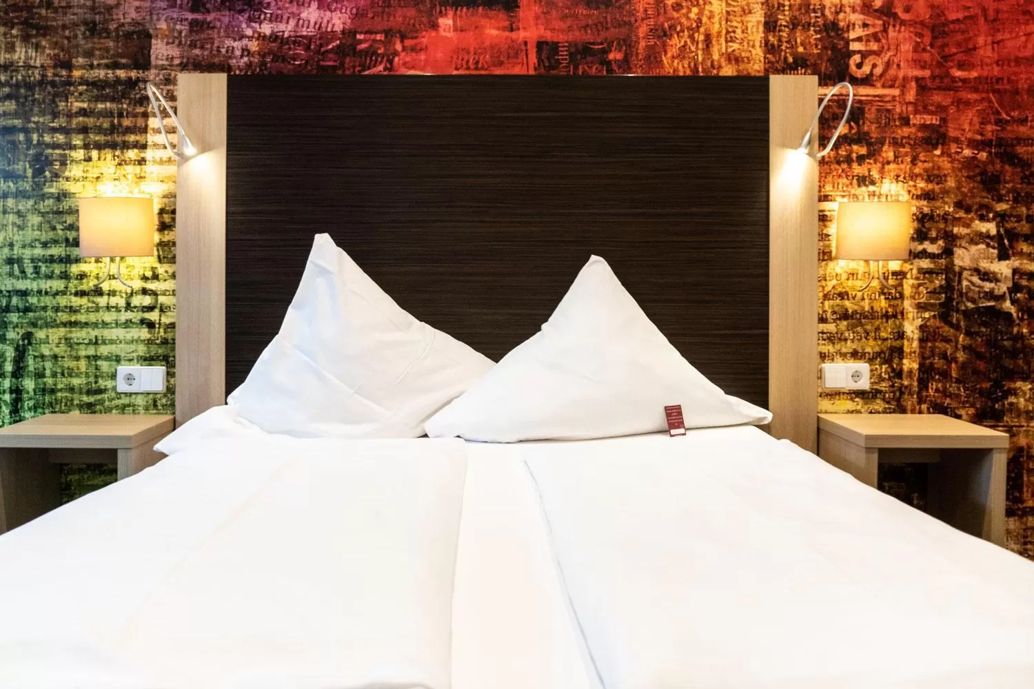 Bed in Hotel Beim Schupi Karlsruhe