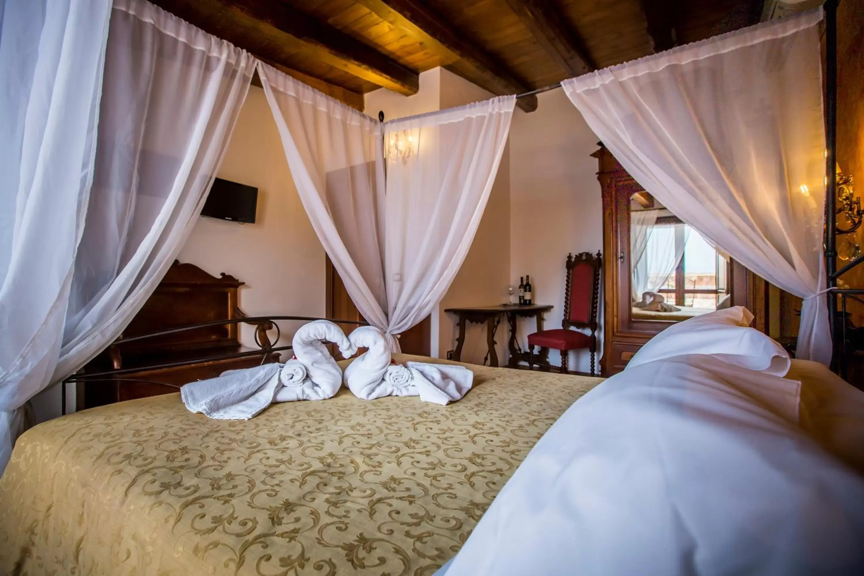 Bed in Palazzo Giunta - Porta Marina Ortigia