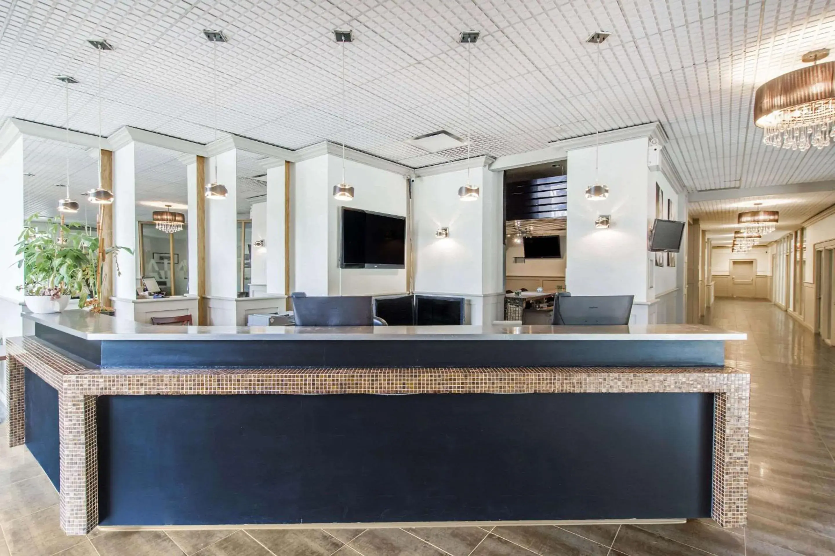 Lobby or reception in Travelodge by Wyndham Trois-Rivieres Lobby or reception in Travelodge by Wyndham Trois-Rivieres