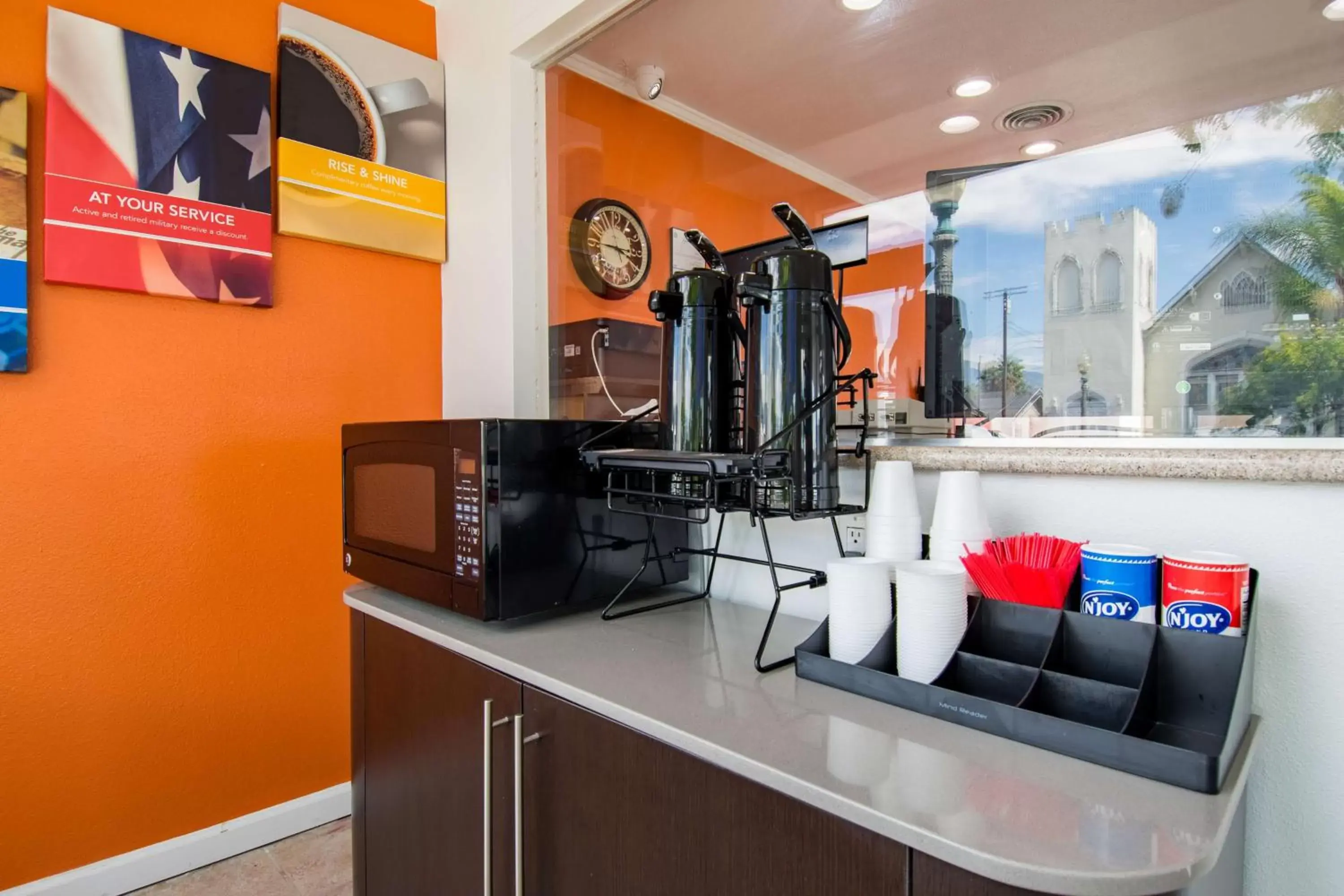 Coffee/tea facilities in Motel 6-San Bernardino, CA - Downtown