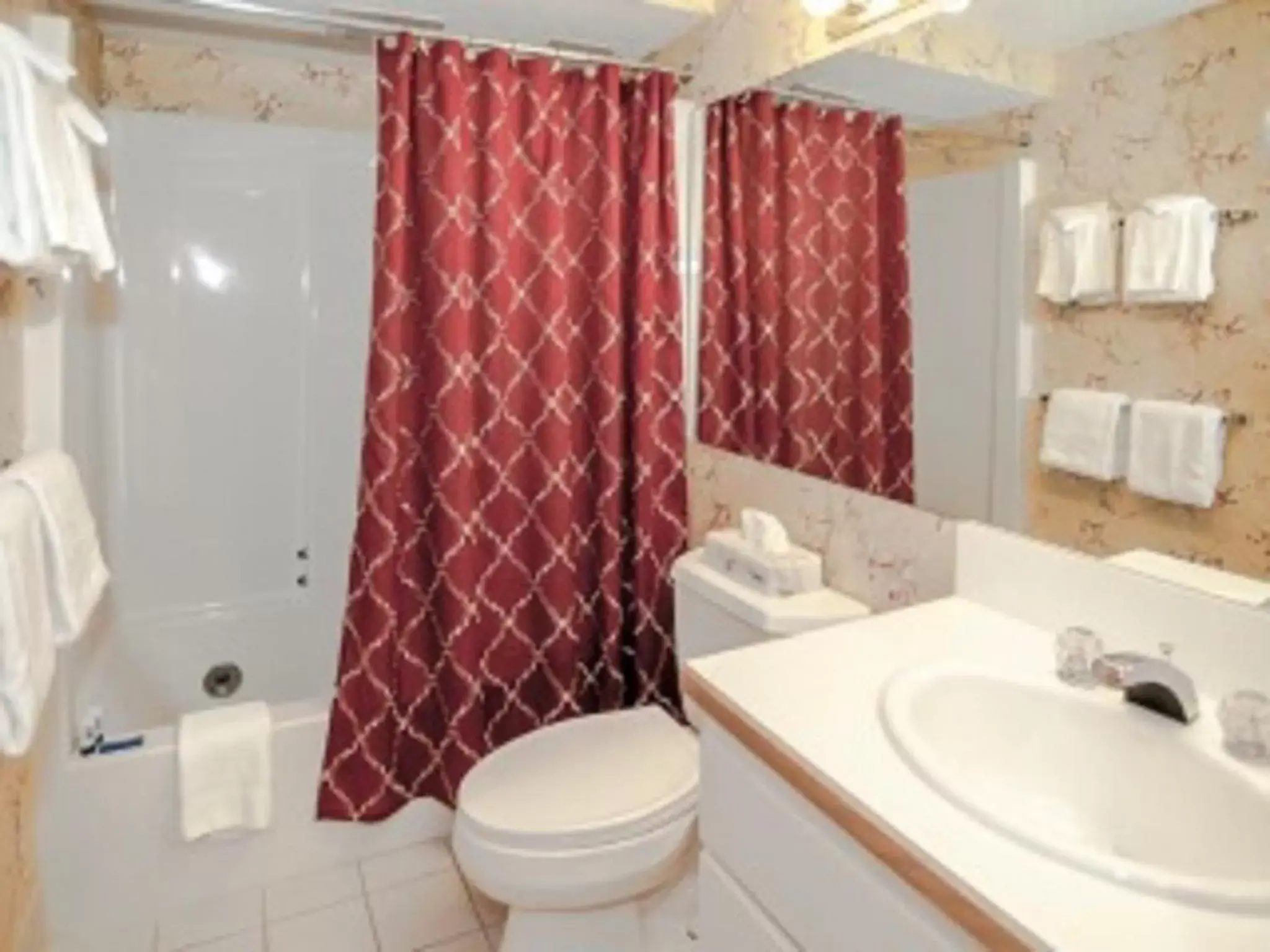 Bathroom in Rivergreen Resort