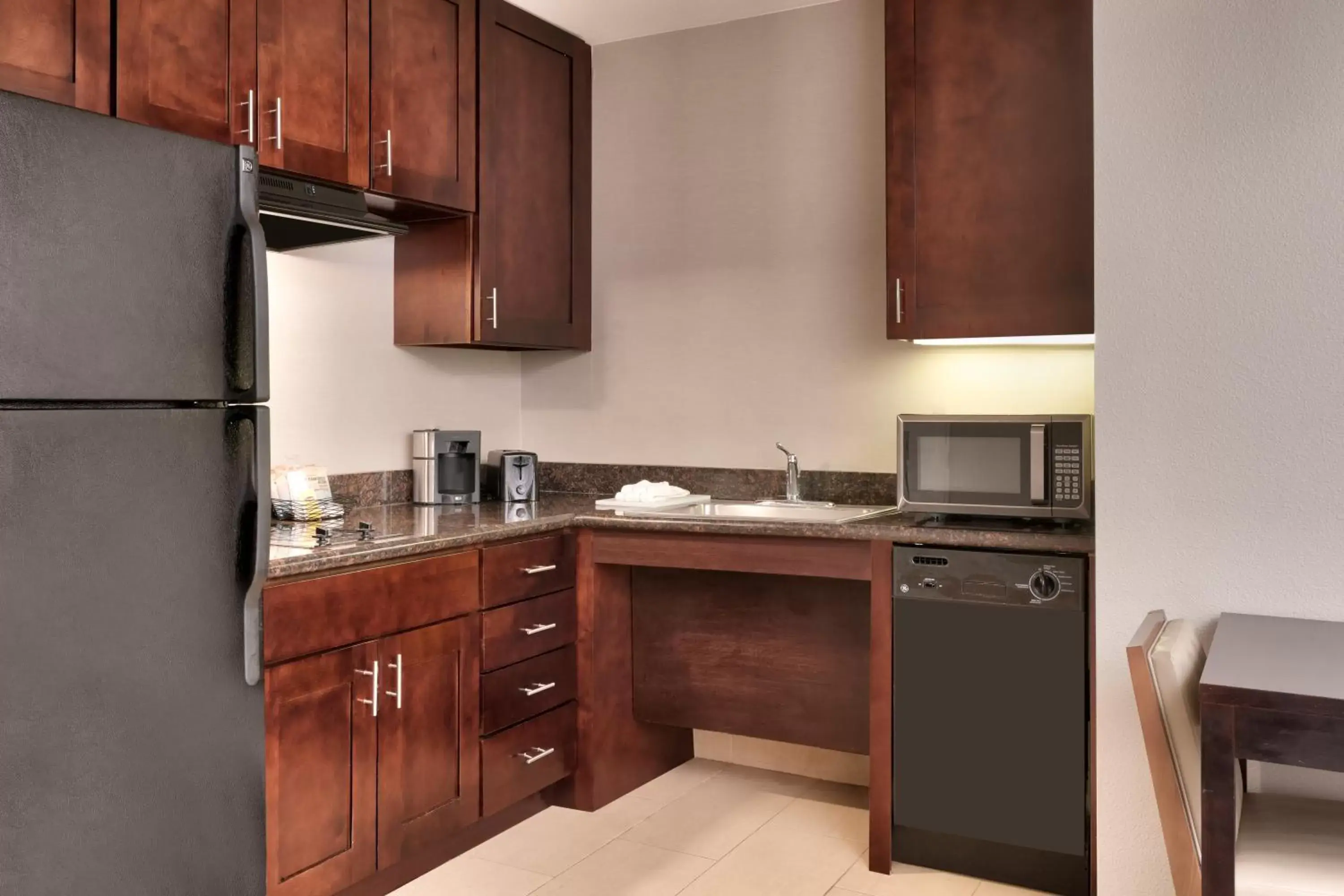 Kitchen or kitchenette, Kitchen/Kitchenette in Residence Inn by Marriott Houston I-10 West/Park Row