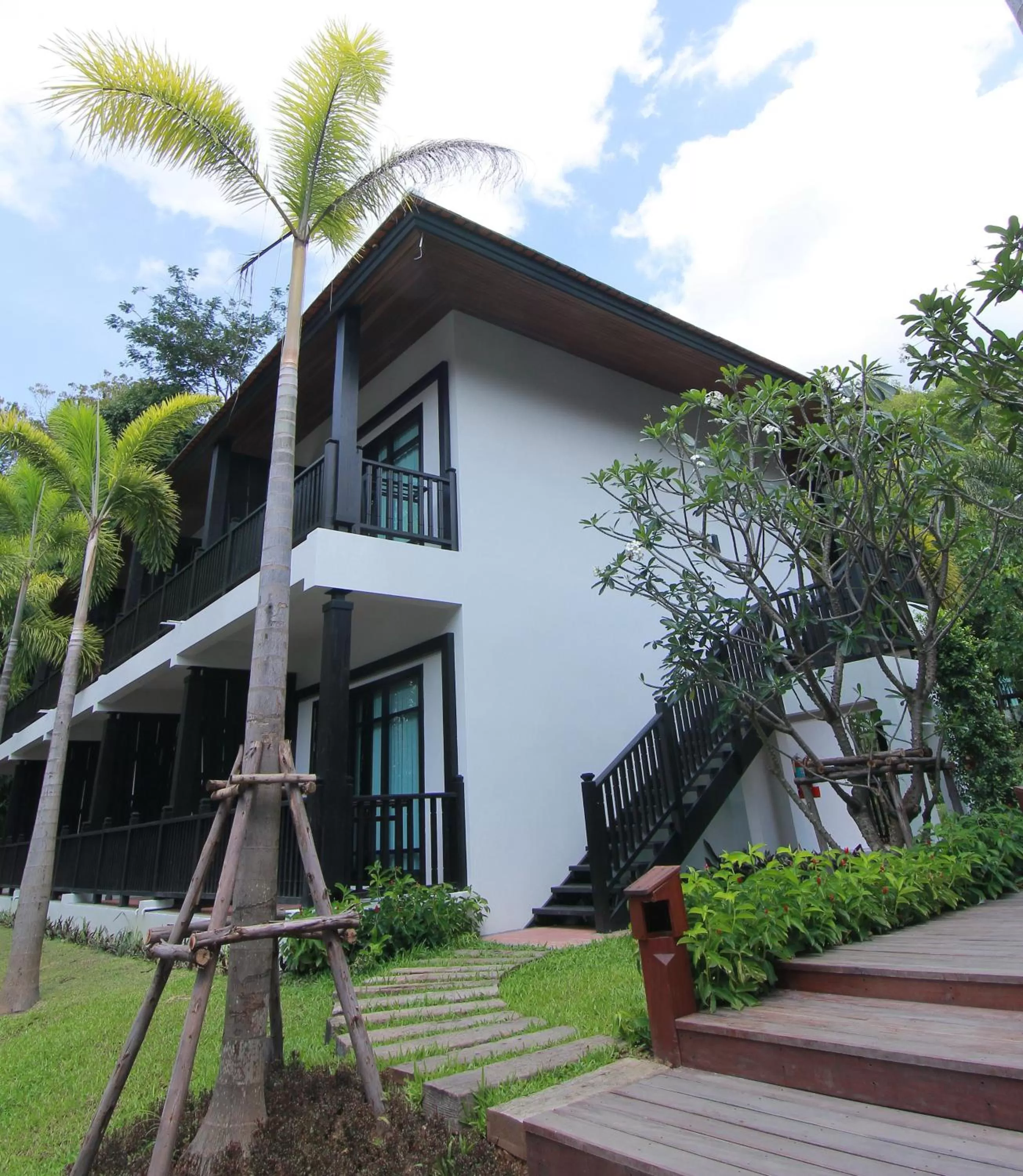 Superior Twin Room in Numsai Khaosuay Resort