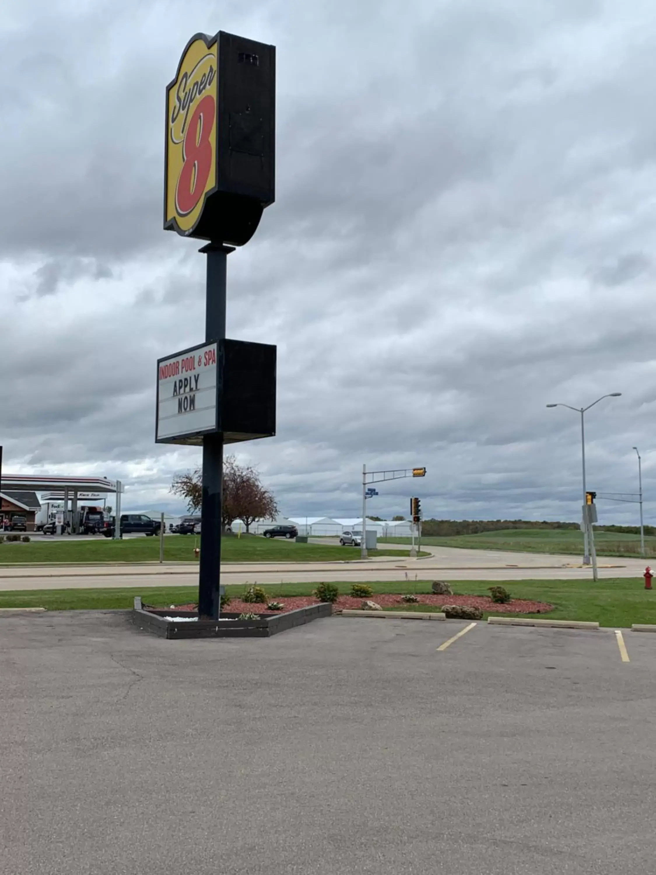 Property building in Super 8 by Wyndham Watertown WI Property building in Super 8 by Wyndham Watertown WI