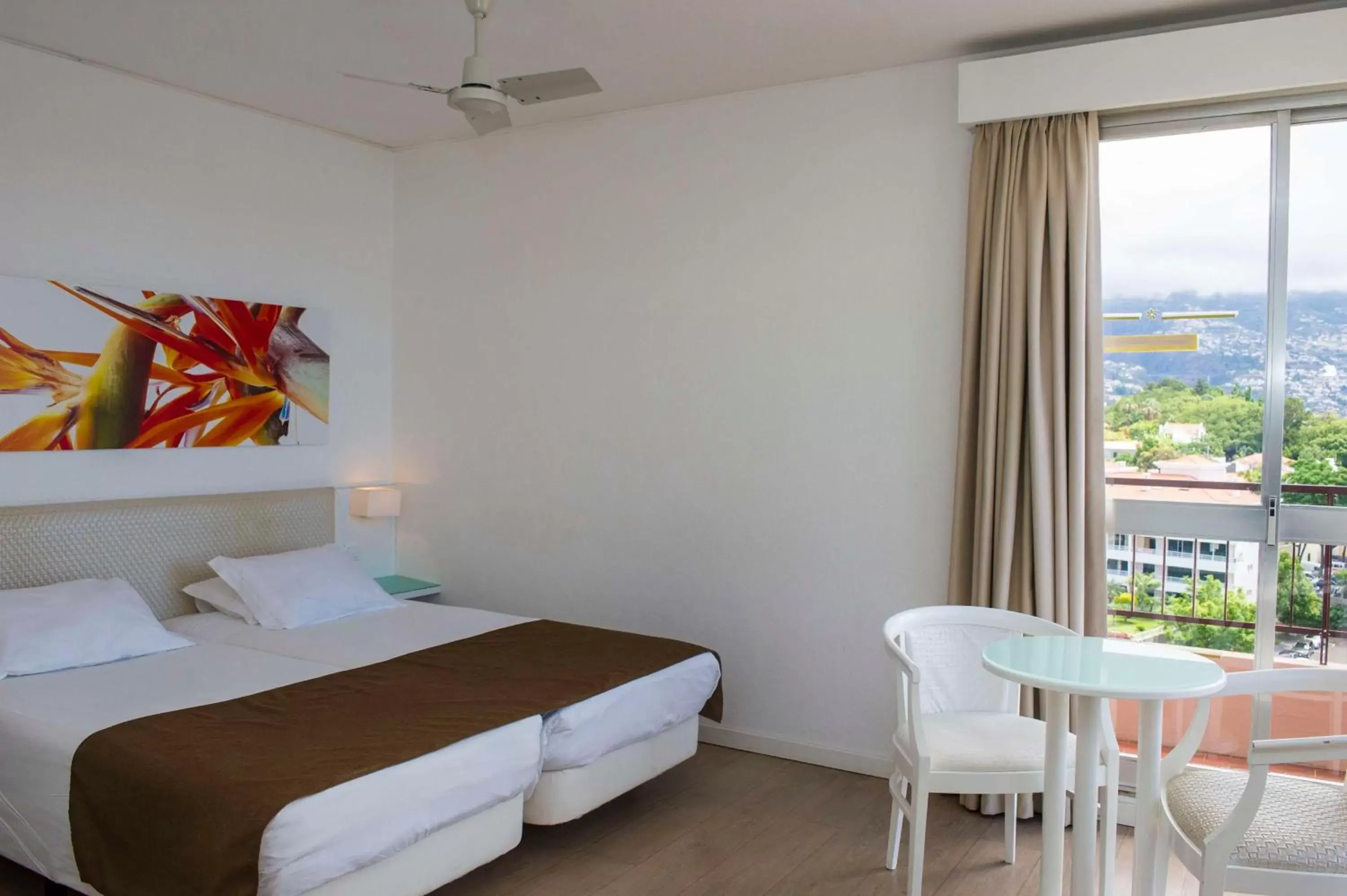 Bedroom, Bed in Estrelicia Hotel