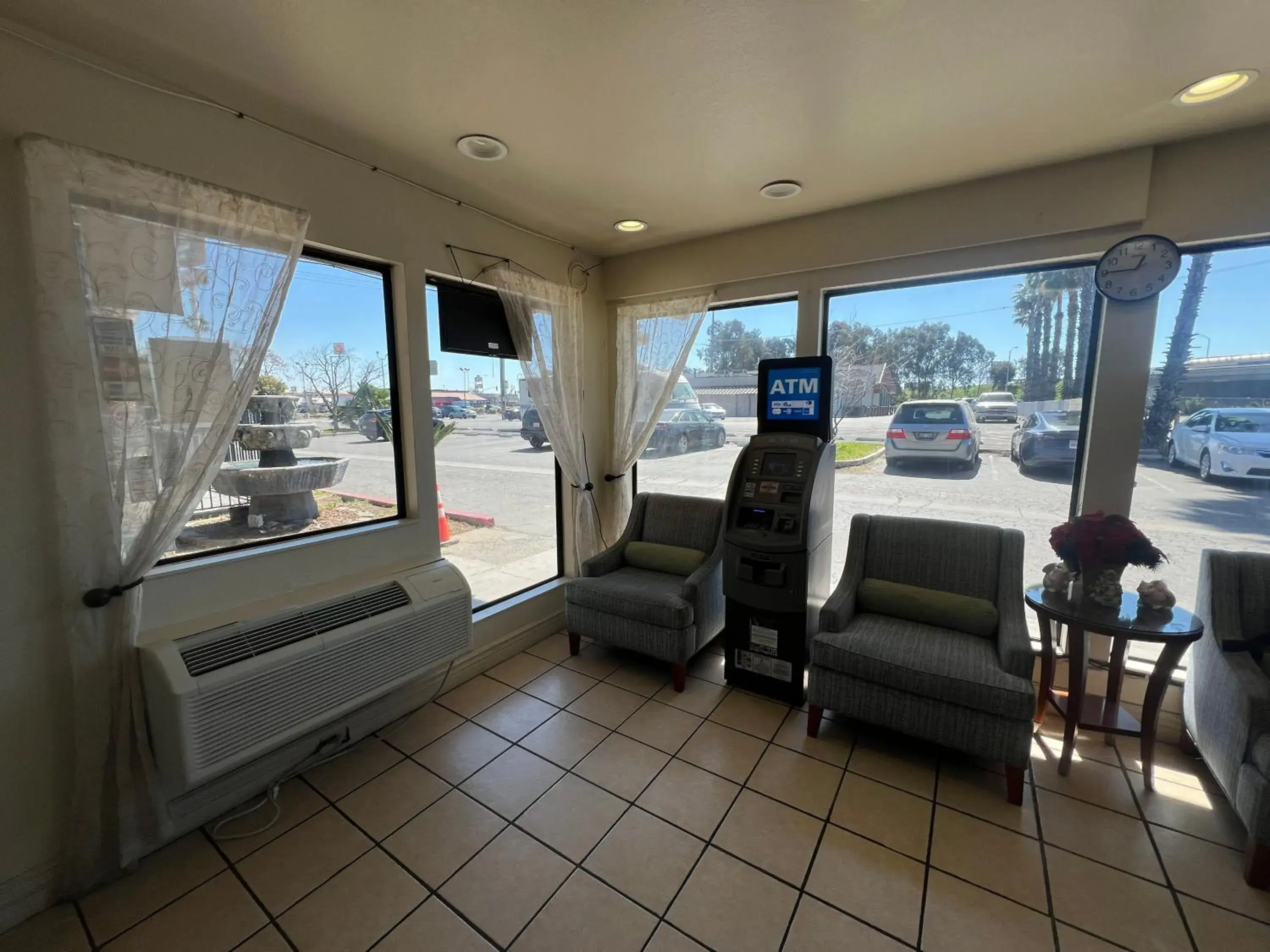 Lobby or reception, Seating Area in Vagabond Inn Fresno