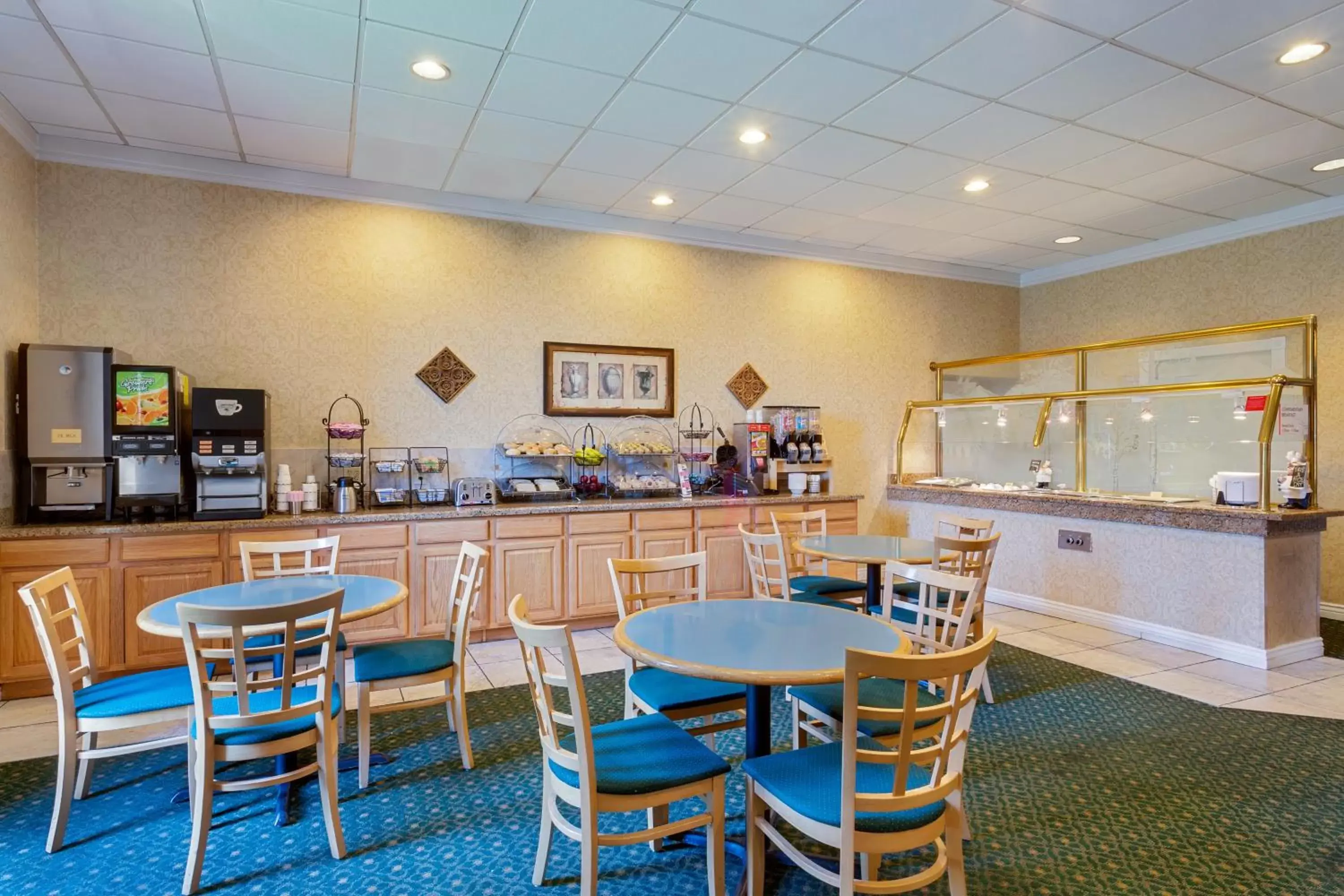 Continental breakfast, Restaurant/Places to Eat in Ramada by Wyndham Provo