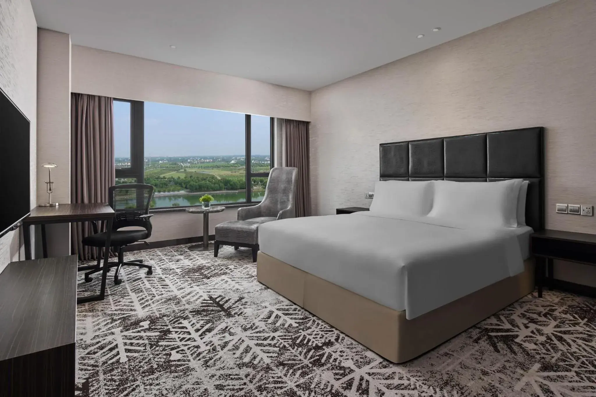 Photo of the whole room in Holiday Inn - Shanghai Jinshan, an IHG Hotel