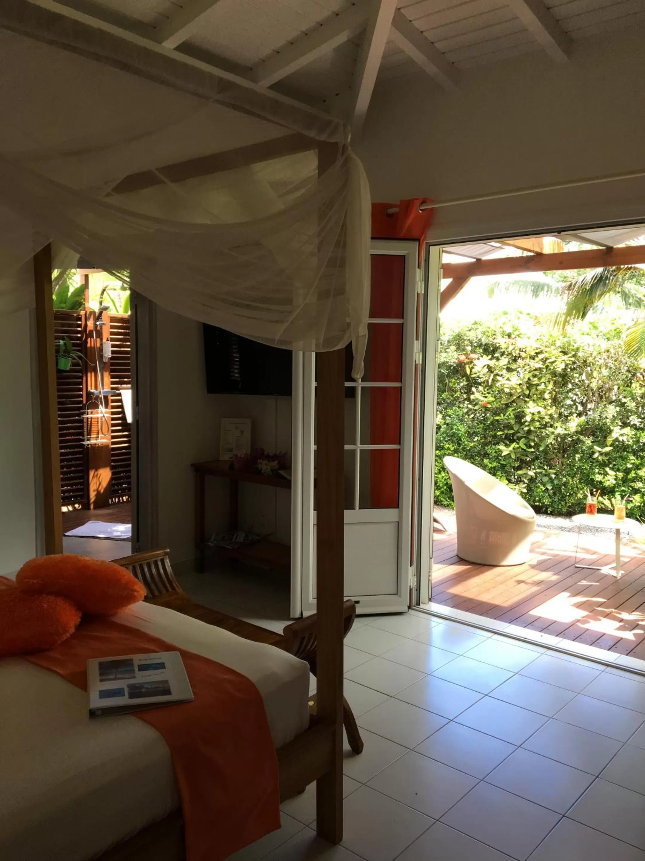 Bedroom in Chambres d'hôtes et villas chez Flo