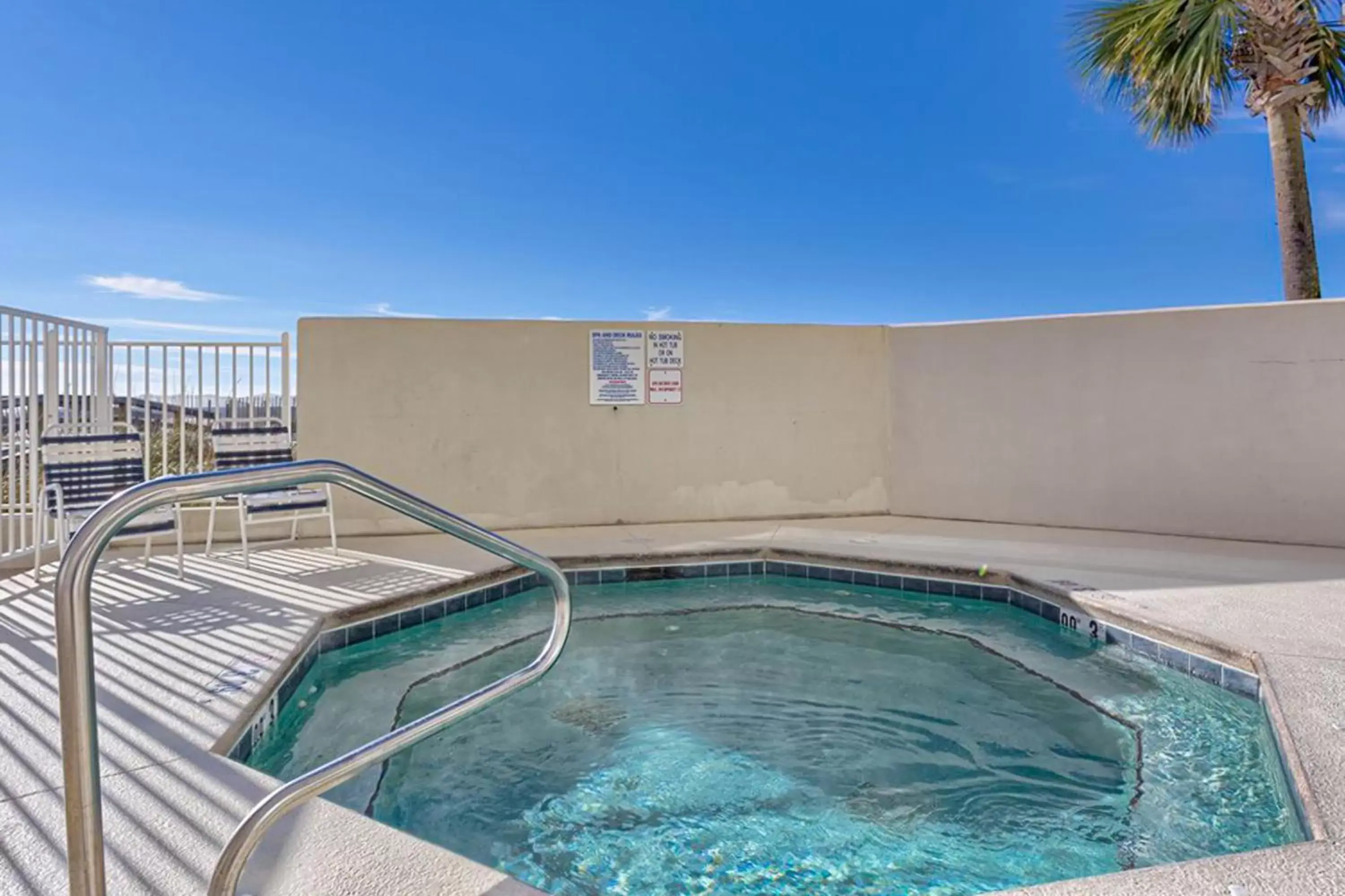 Swimming Pool in Lighthouse Condominiums IV