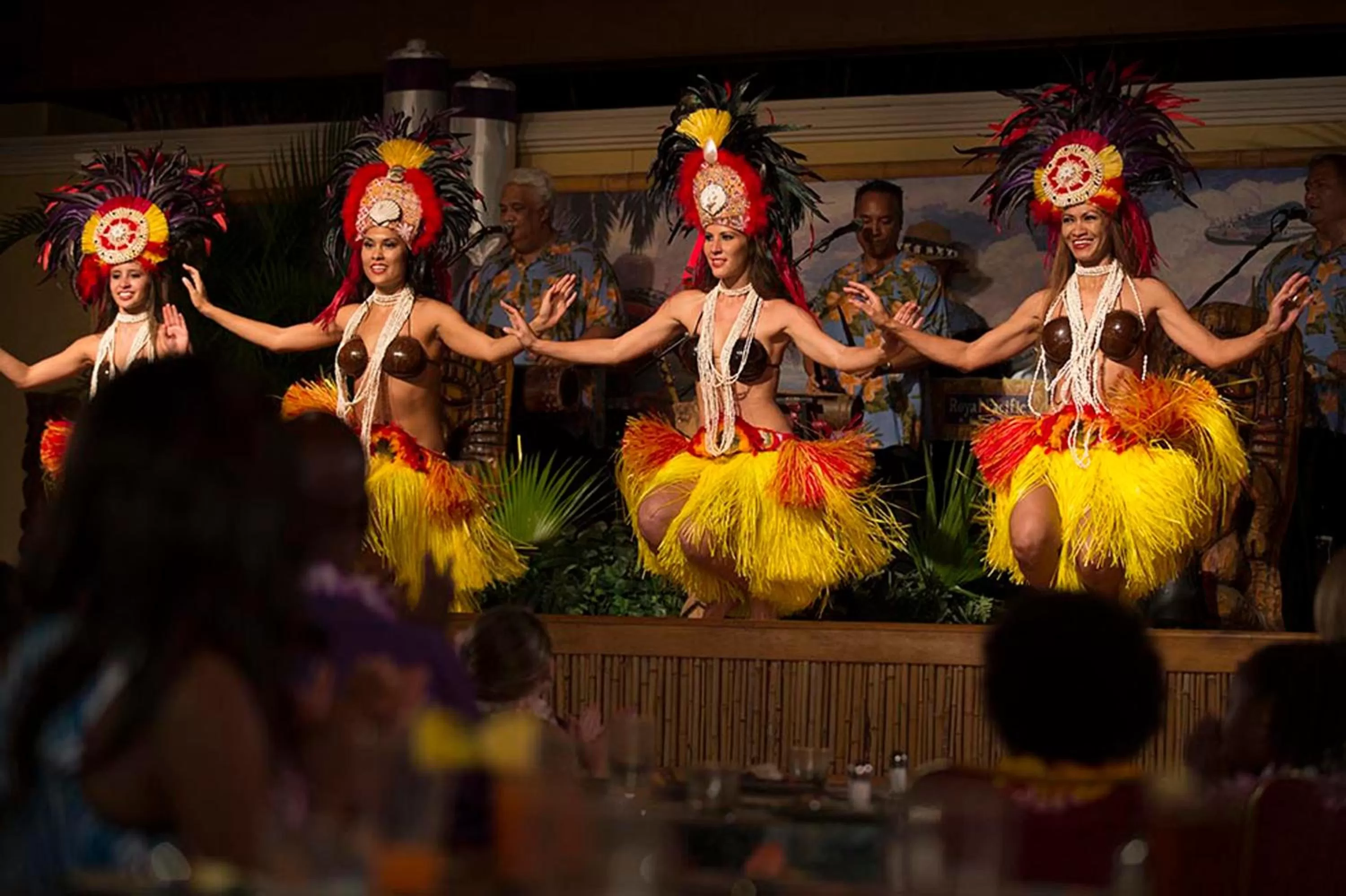 Entertainment in Universal's Loews Royal Pacific Resort