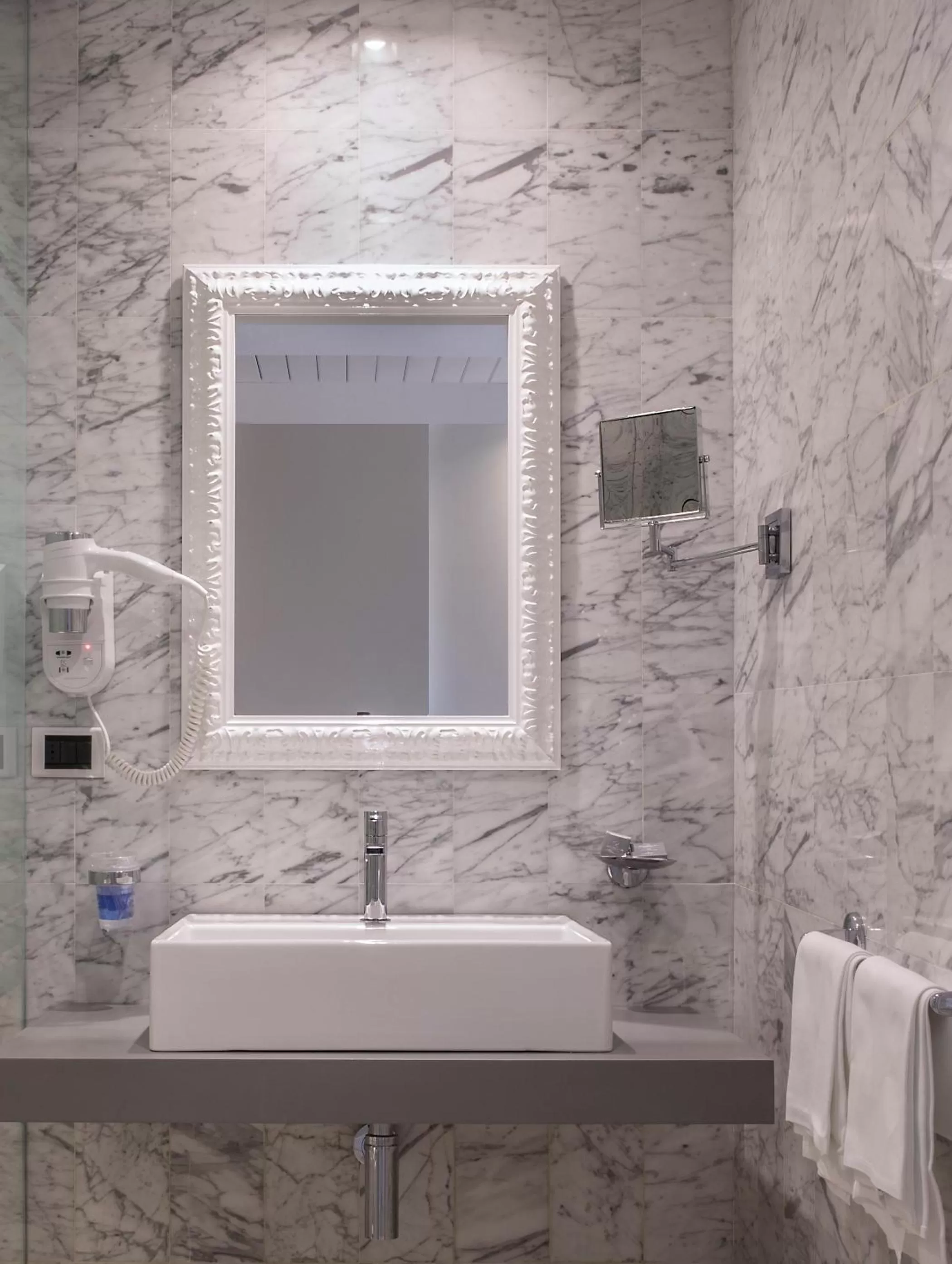 Toilet in Mec Paestum Hotel