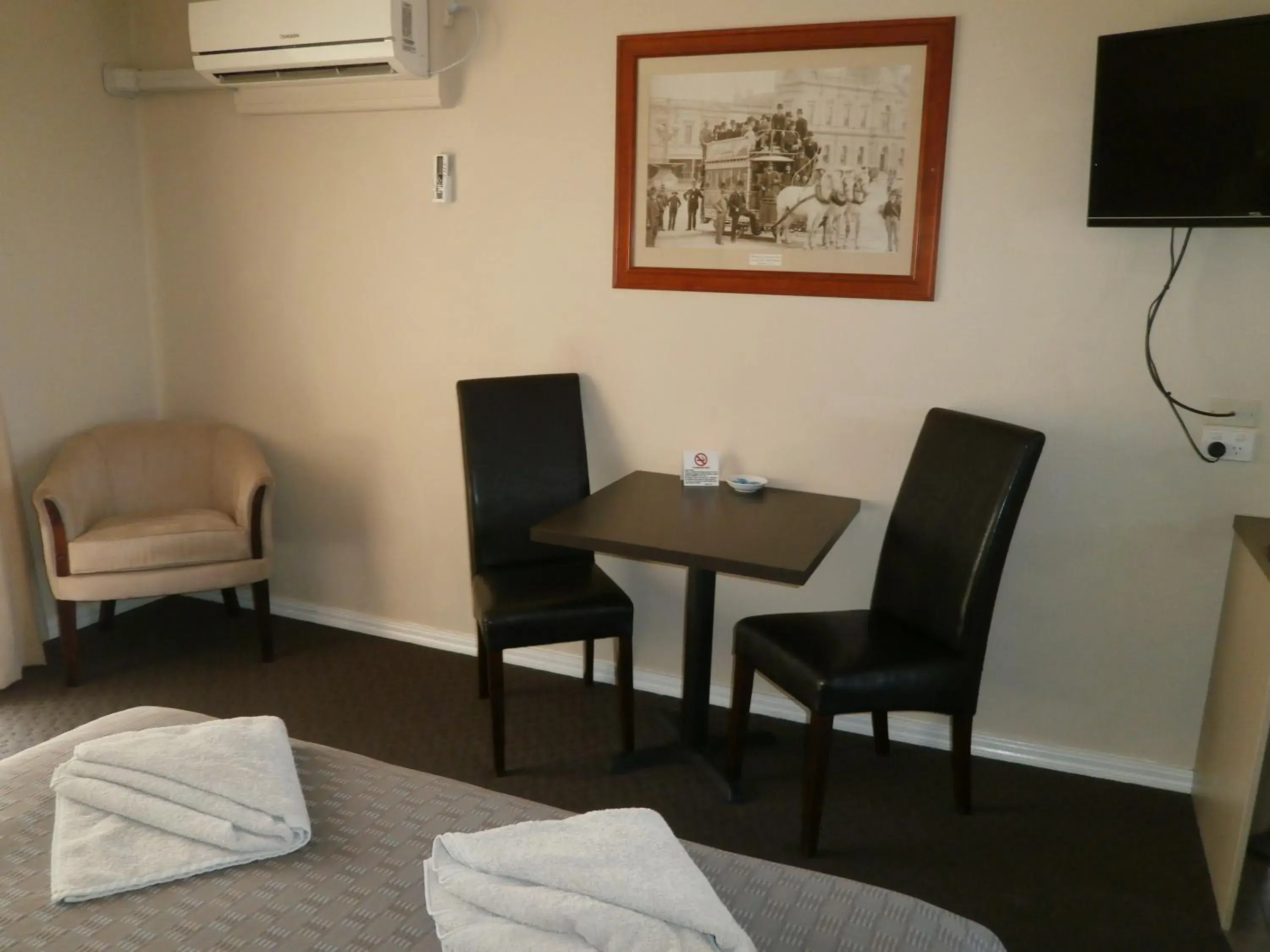 Dining area, Seating Area in Central City Motor Inn Ballarat
