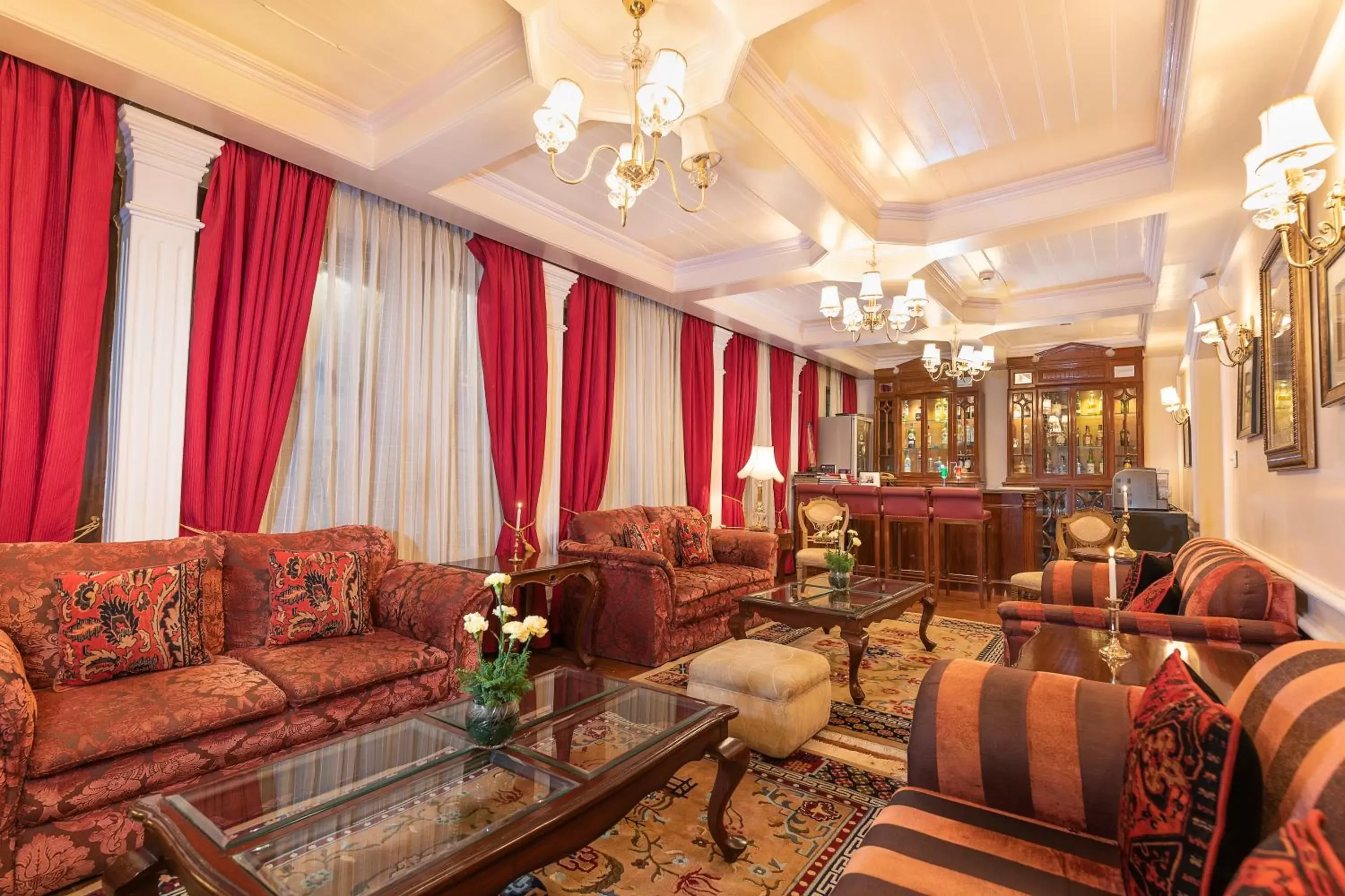 Lounge/Bar in The Elgin, Darjeeling - Heritage Resort & Spa