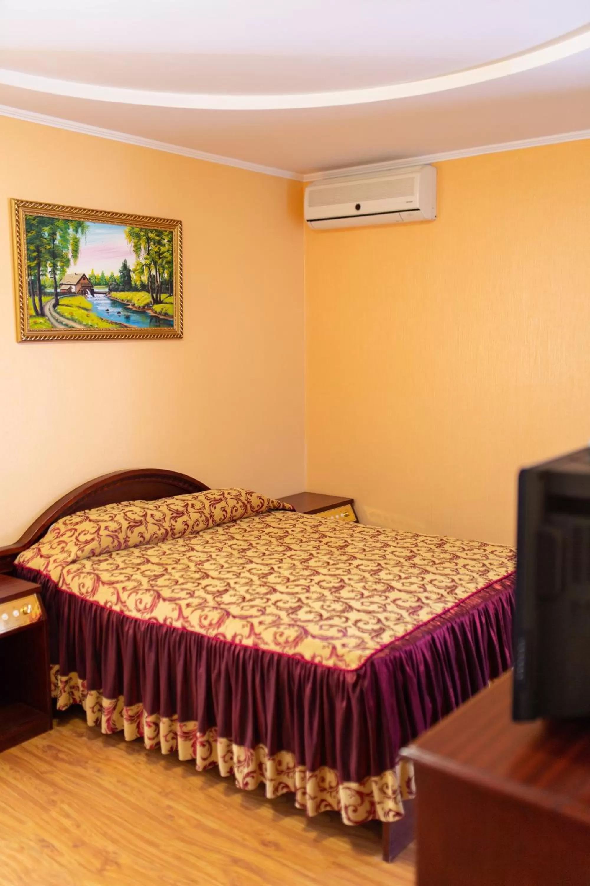 Bedroom, Bed in Vila Muntenia Hotel