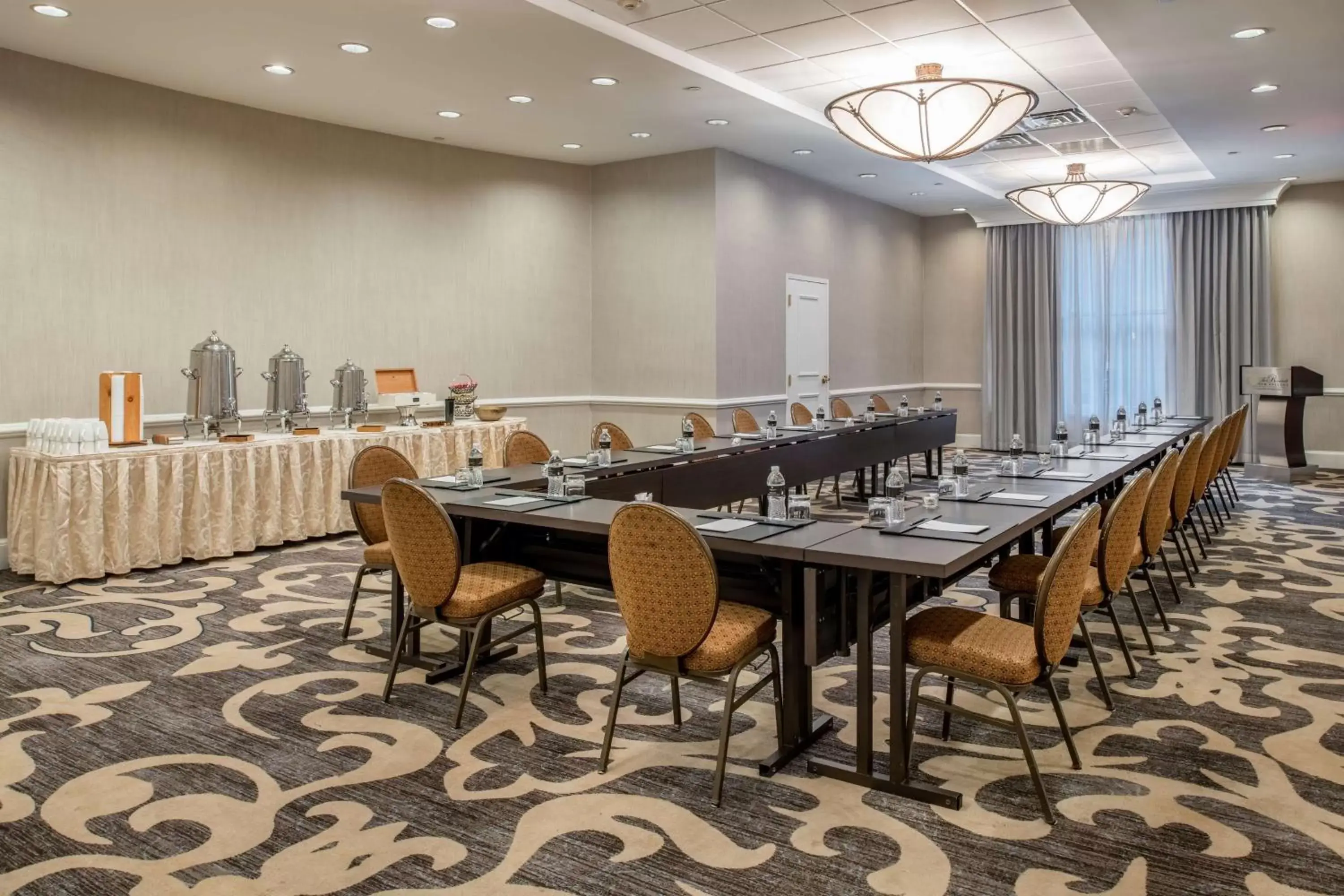 Meeting/conference room in The Roosevelt Hotel New Orleans - Waldorf Astoria Hotels & Resorts