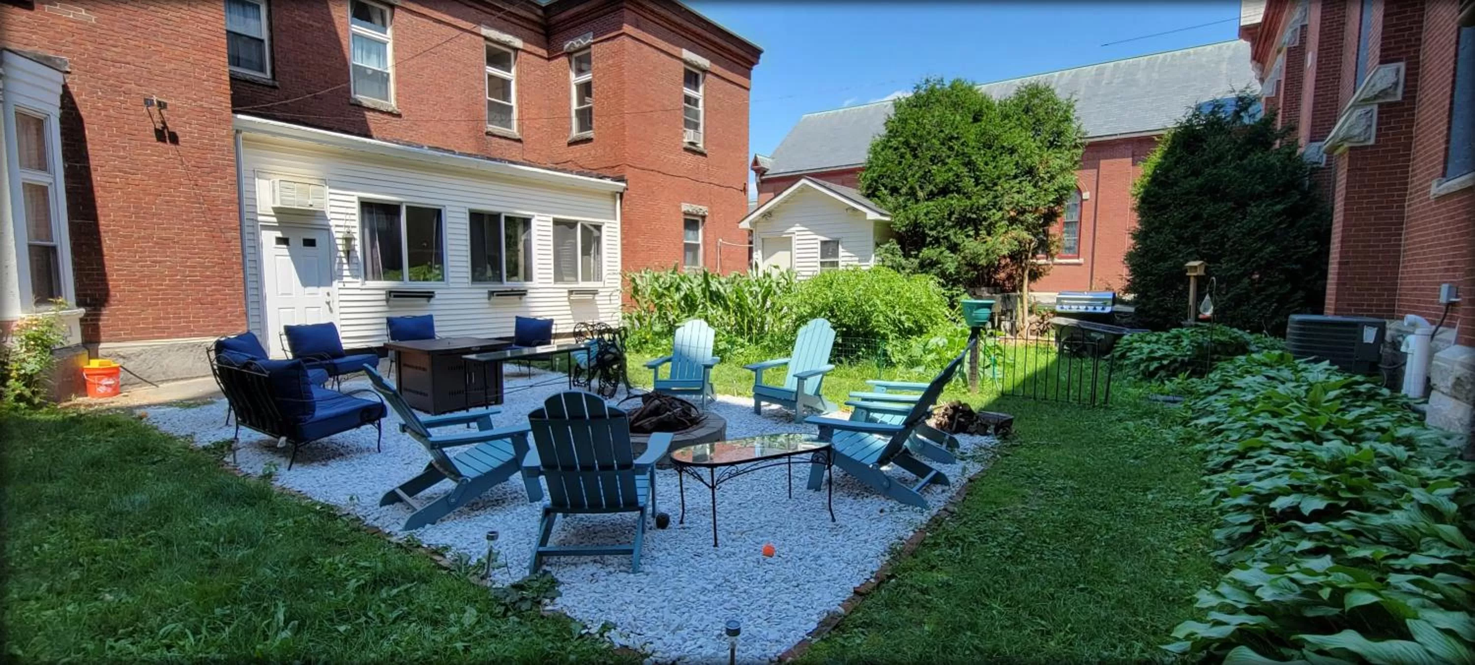 Inner courtyard view in Inn at the Agora