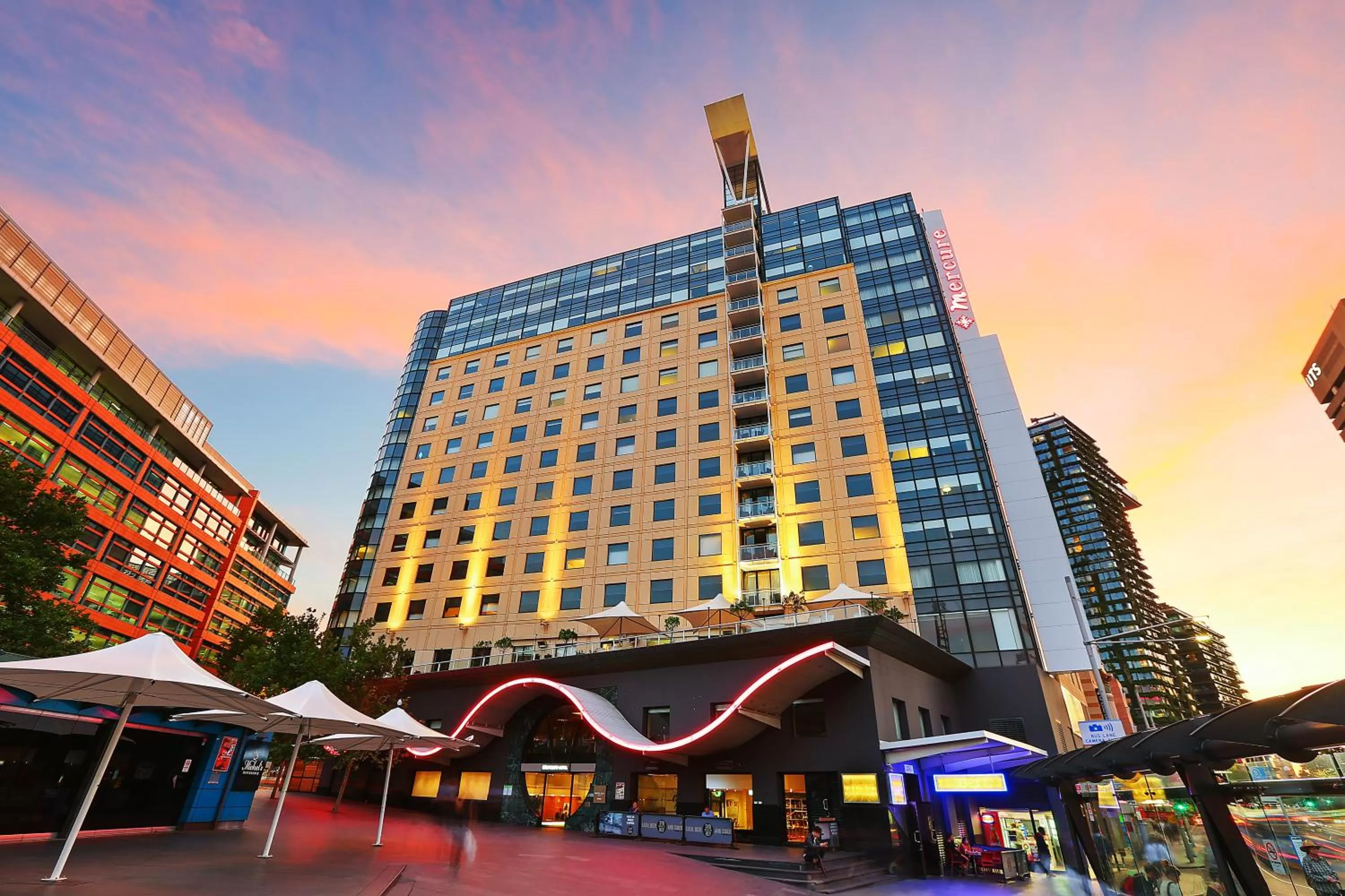 Property building in Mercure Sydney