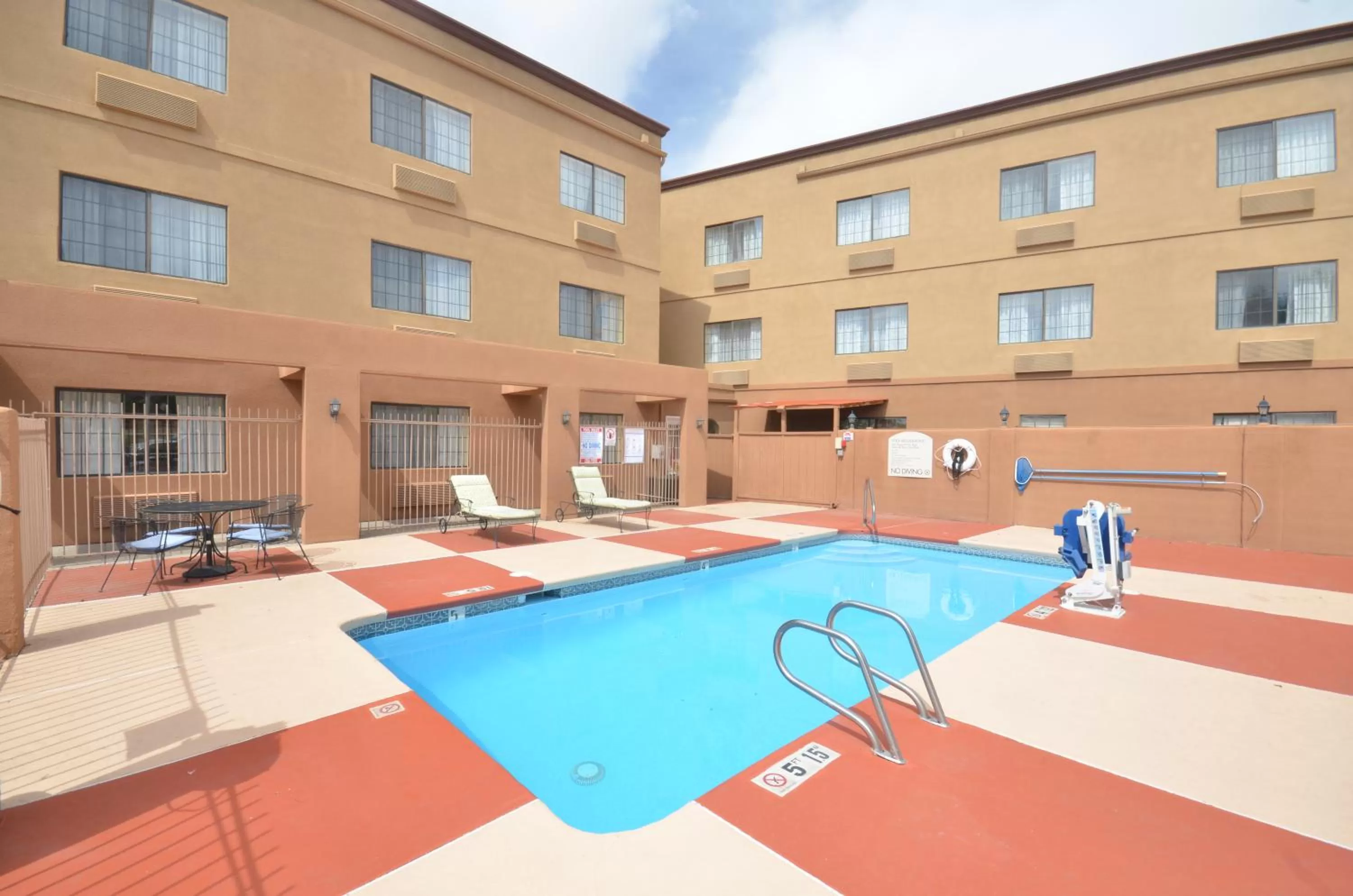 Swimming pool in Ramada by Wyndham Santa Fe