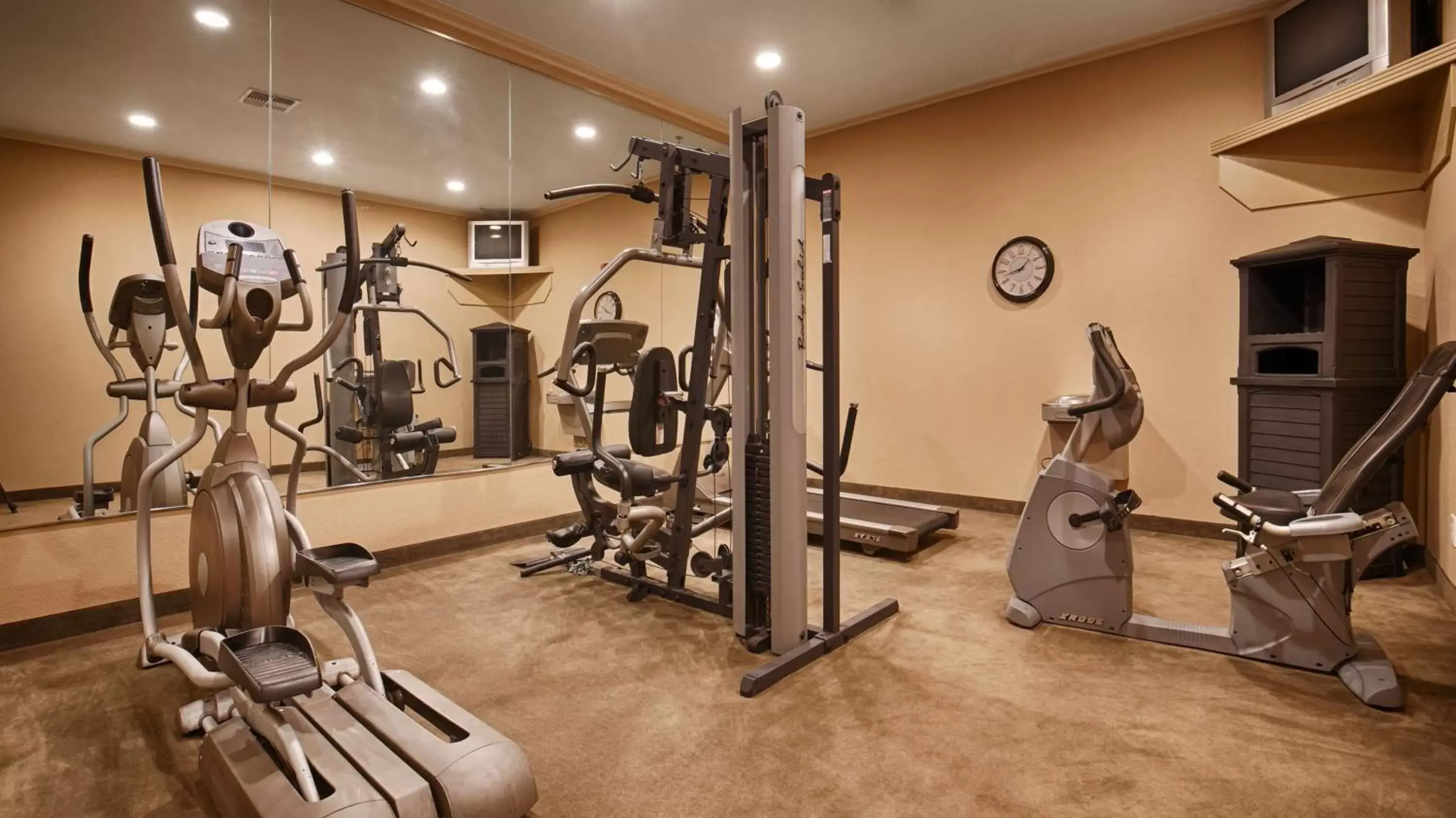 Fitness centre/facilities, Fitness Center/Facilities in Best Western Hebbronville Inn