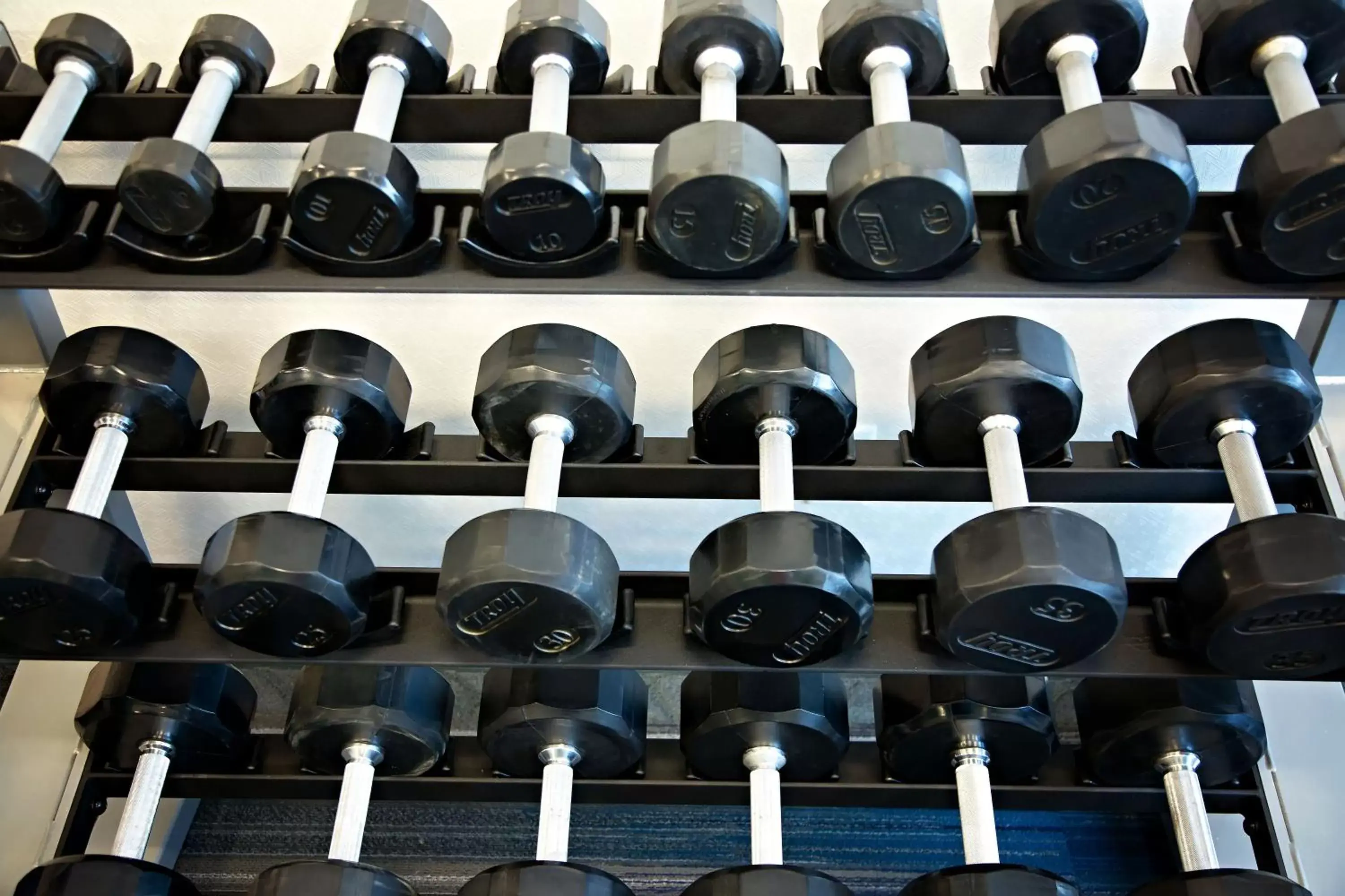 Fitness centre/facilities in Holiday Inn Express & Suites Great Bend, an IHG Hotel