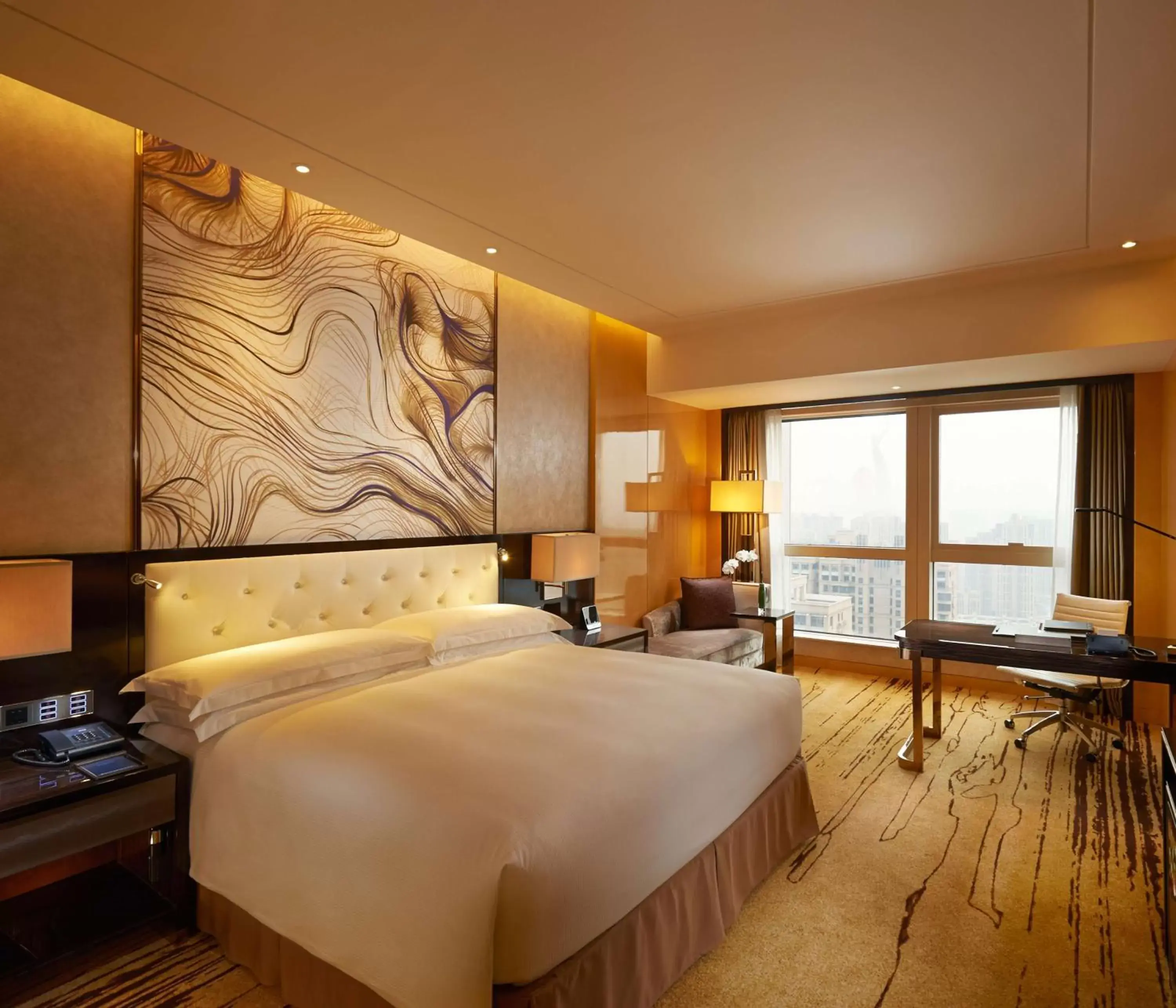 Bedroom, Bed in Hilton Zhengzhou